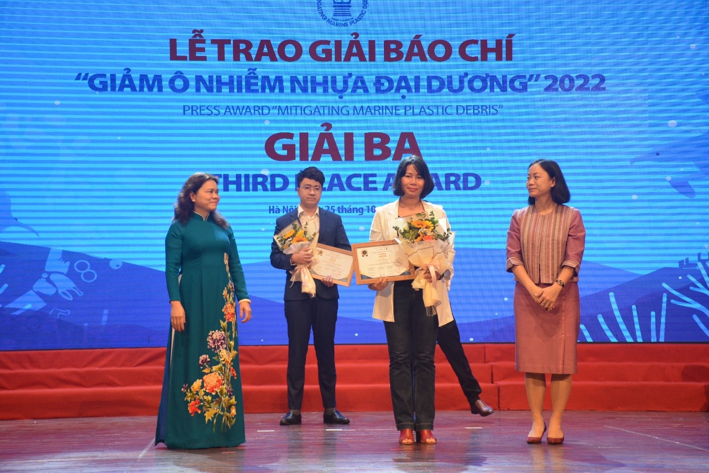 Tác giả Trần Thị Hường (Liên Minh OK VIP Giải Trí Cá Cược World Cup 2026) nhận Giải Ba Giải báo chí Giảm ô nhiễm nhựa đại dương năm 2022