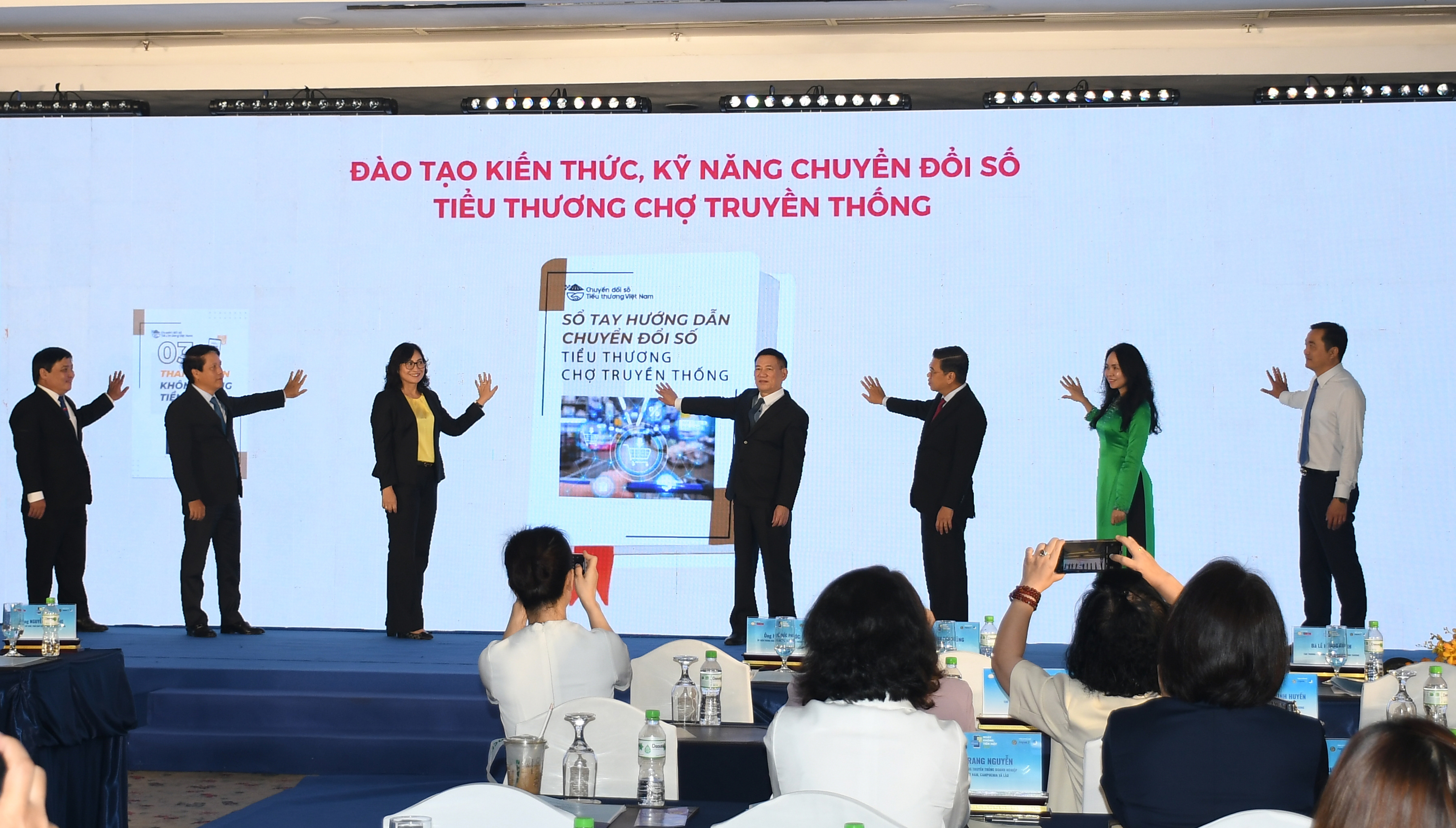 Thanh toán không tiền mặt: Động lực tăng trưởng Okvip - liên minh giải trí #1 thế giới hà nội số