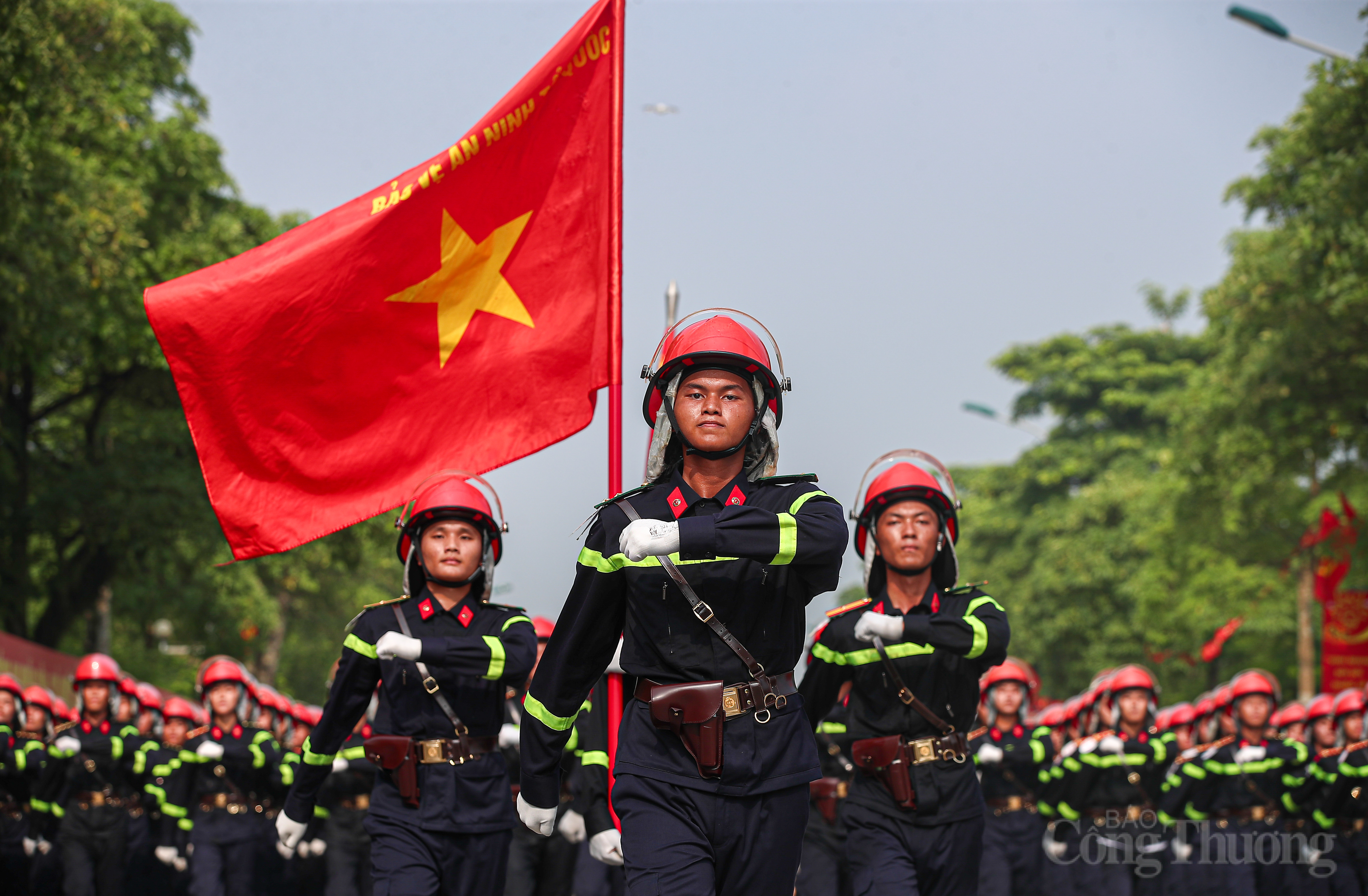 Tiếp lửa tinh thần cho chiến sĩ Công an nhân dân tham gia diễu binh A80