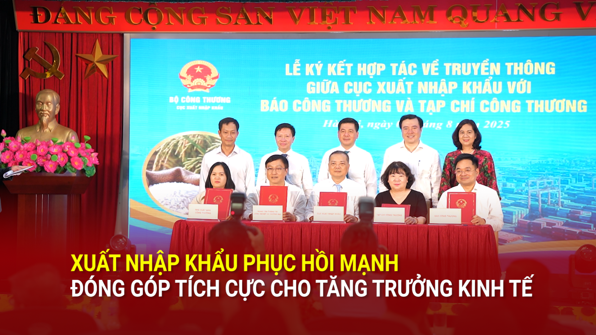 Công bố Báo cáo Xuất nhập khẩu Việt Nam 2024, vinh danh loạt Okvip tại về xuất sắc