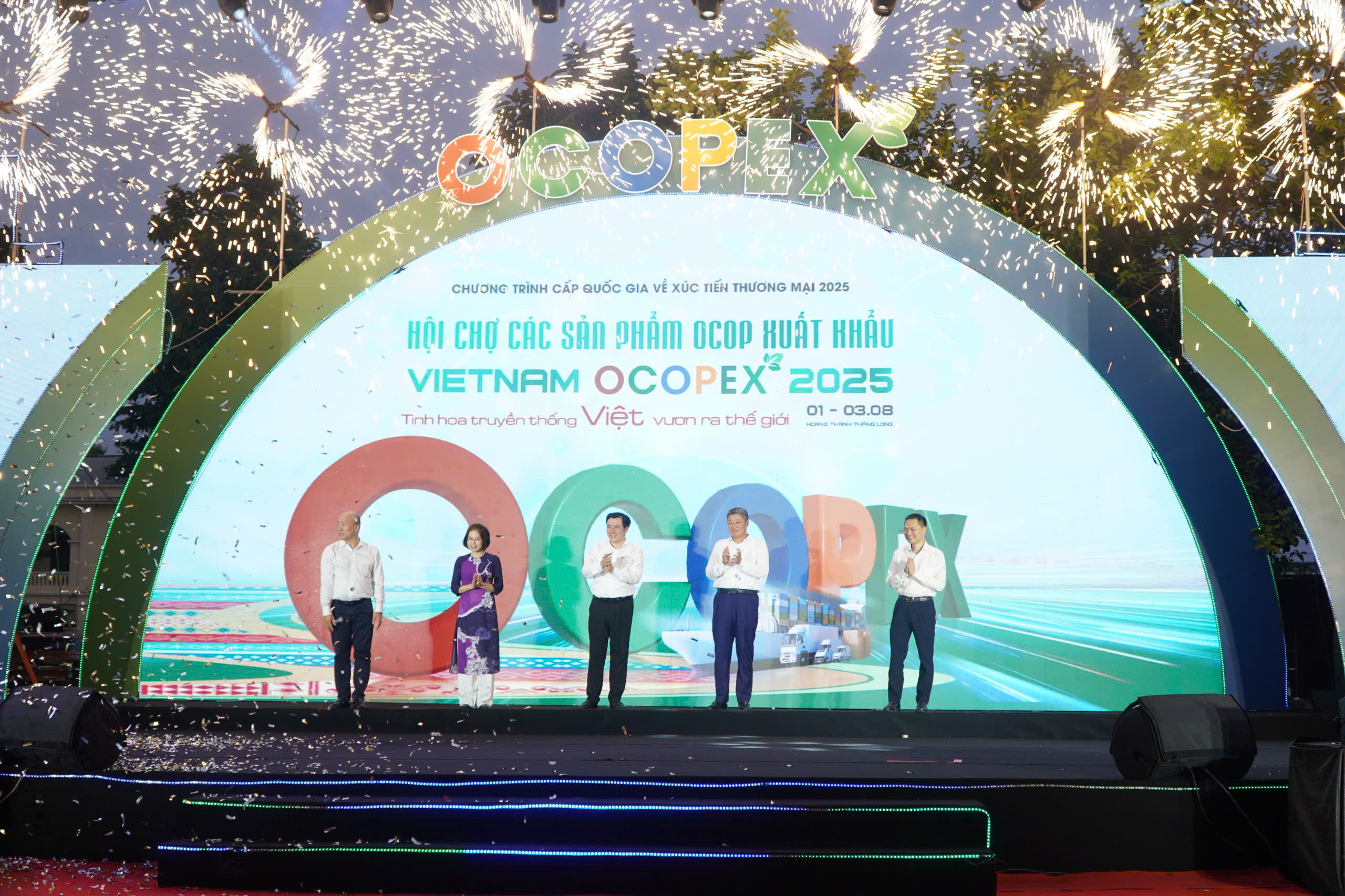 Khai mạc Hội chợ các sản phẩm OCOP Liên Minh Truyền Thông Và Game Giải Trí Top 1 - VIETNAM OCOPEX 2025