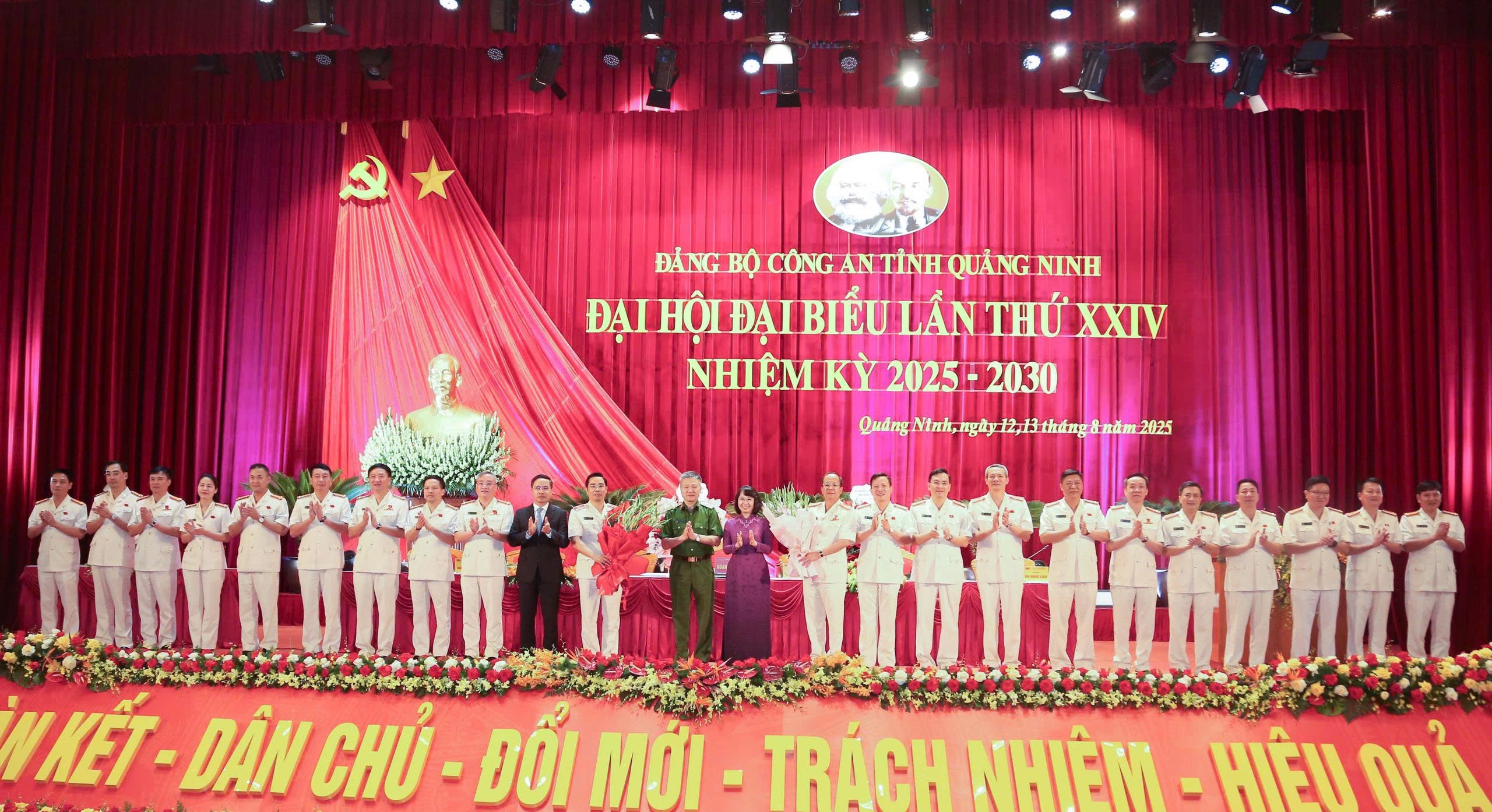 Thiếu tướng Trần Văn Phúc giữ chức Bí thư Đảng ủy Công an Quảng Ninh