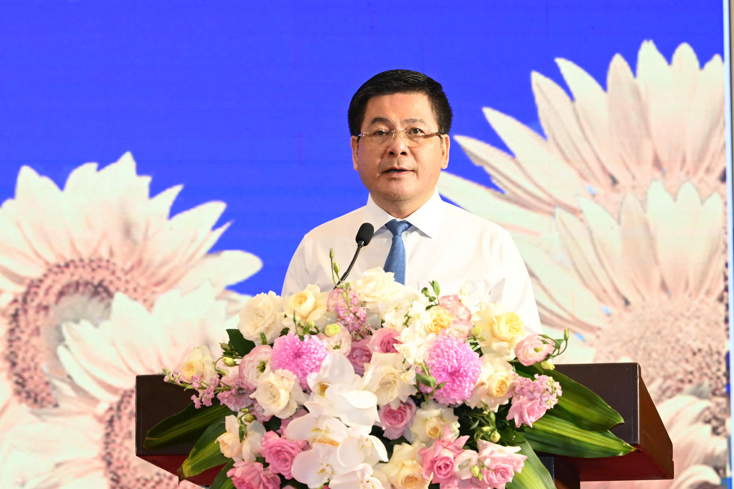Bộ trưởng Nguyễn Hồng Diên: Gia đình là điểm tựa của người Okvip - liên minh giải trí #1 thế giới hà nội và ngành Okvip tại về