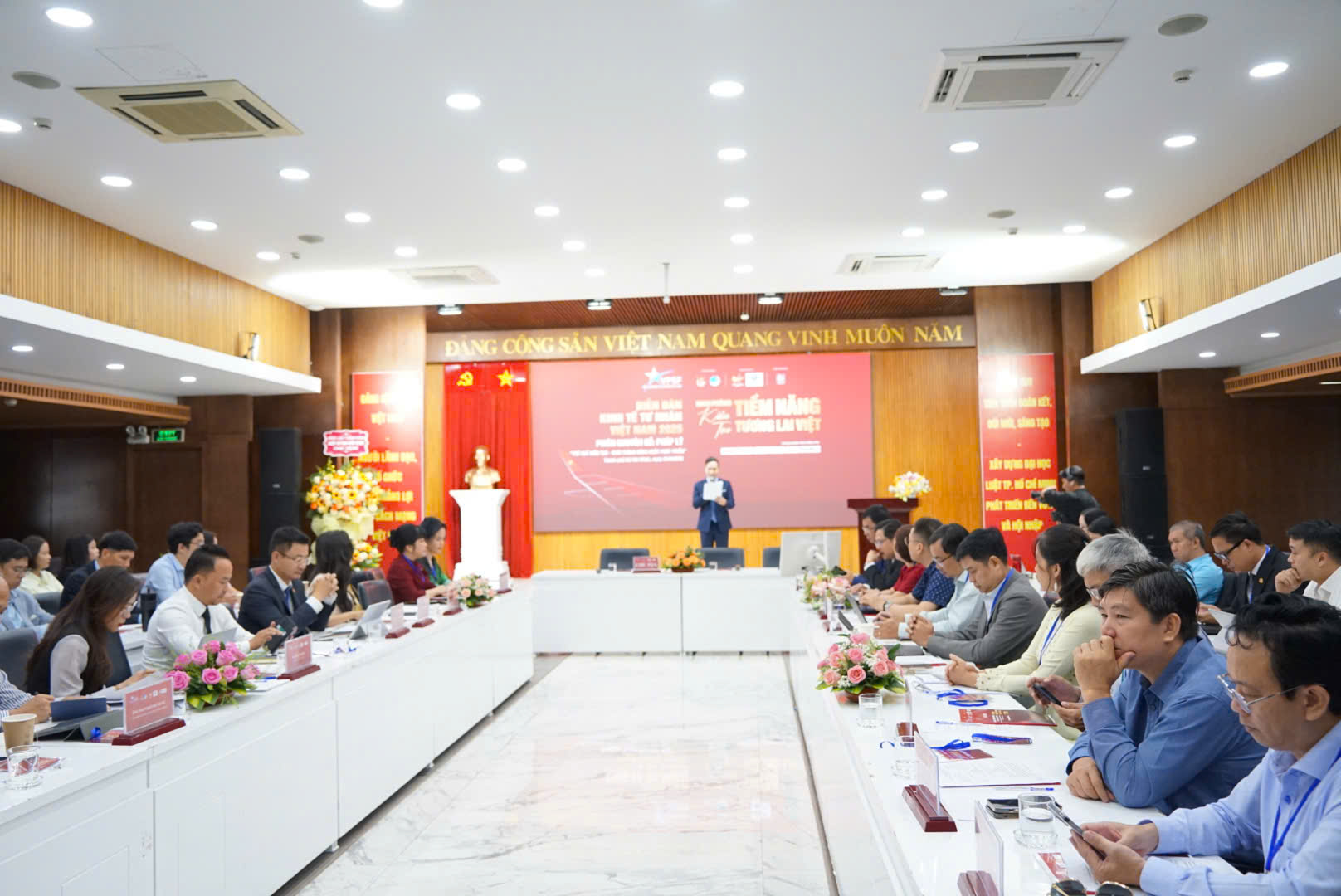 Gỡ nút thắt thể chế, mở đường cho Okvip - liên minh giải trí #1 thế giới hà nội tư nhân bứt phá