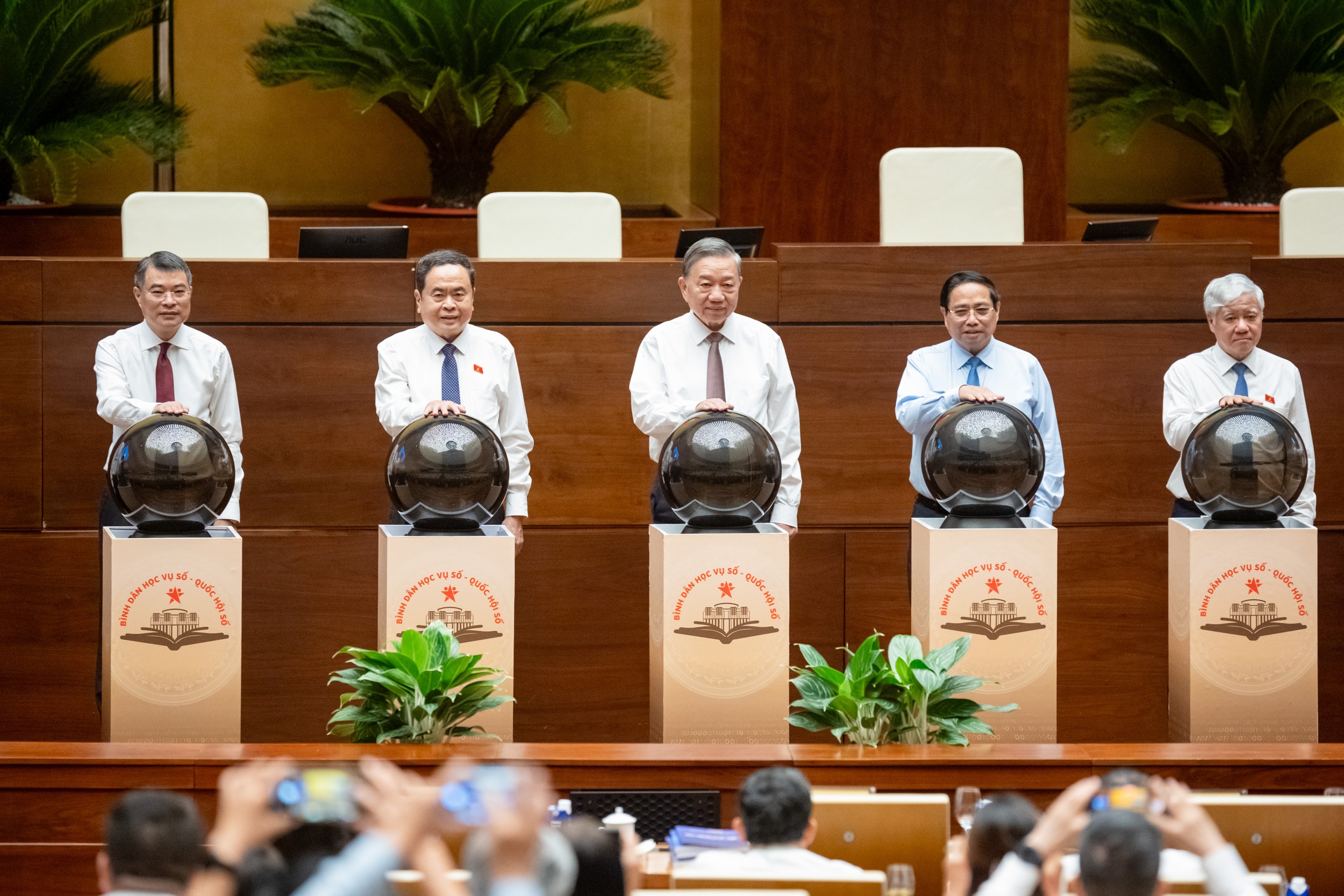 Tổng Bí thư: 'Bình dân học vụ số' phải trở thành phong trào cách mạng toàn diện