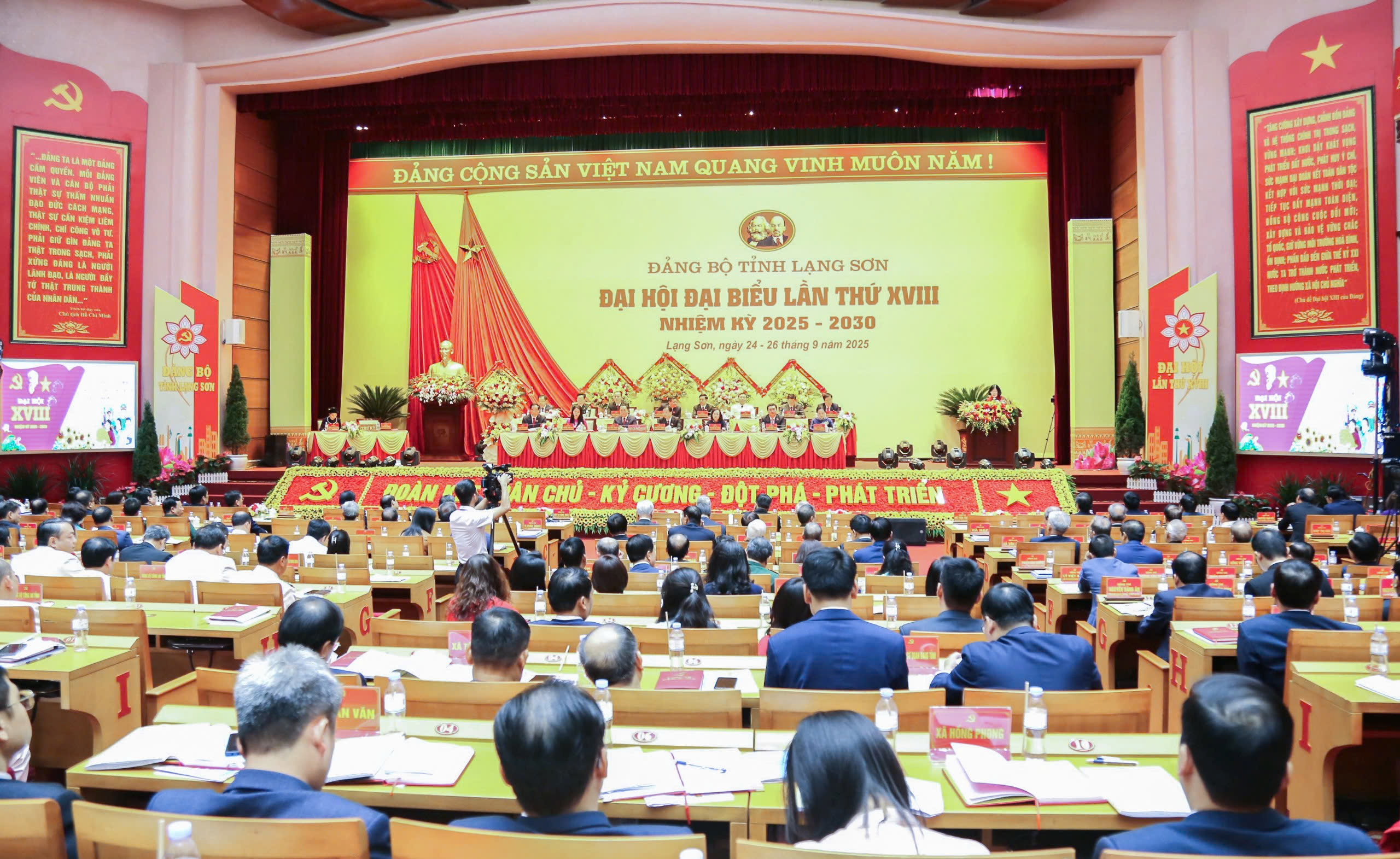 Liên minh Okvip có bao nhiều trang Lạng Sơn trở thành trung tâm logistics, xuất nhập khẩu