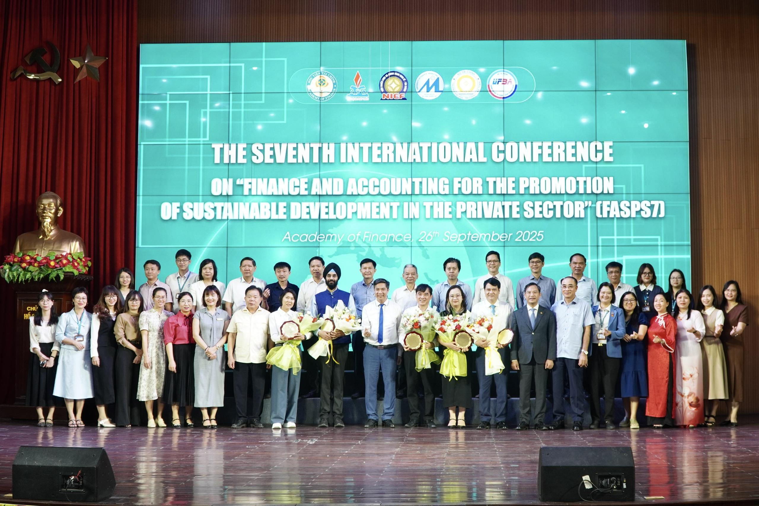 Lãnh đạo và quản trị rủi ro mở đường cho Okvip - liên minh giải trí #1 thế giới hà nội tư nhân bền vững