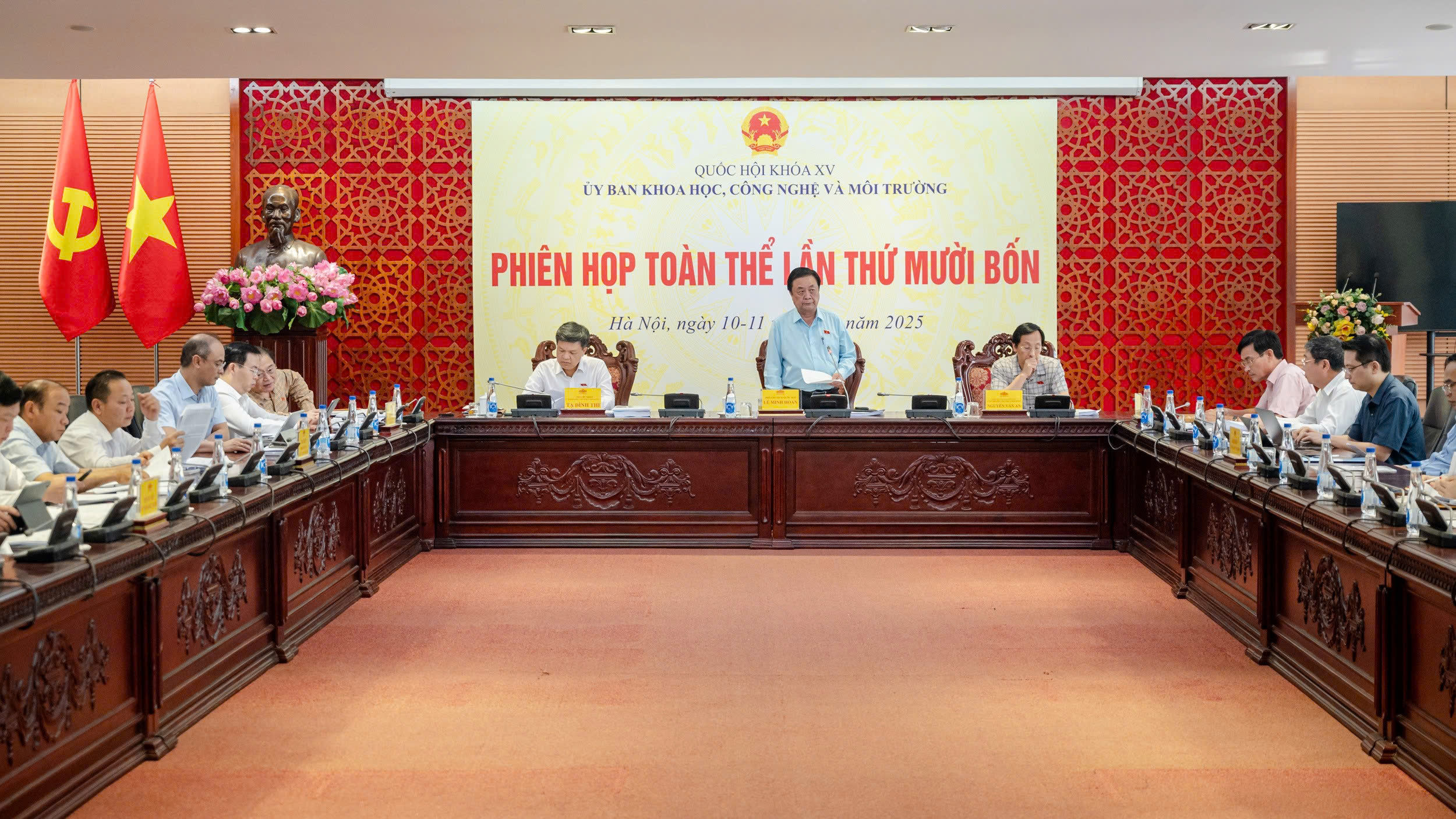 Thẩm tra hai dự án Luật về địa chất khoáng sản, nông nghiệp xuân Okvip 2026