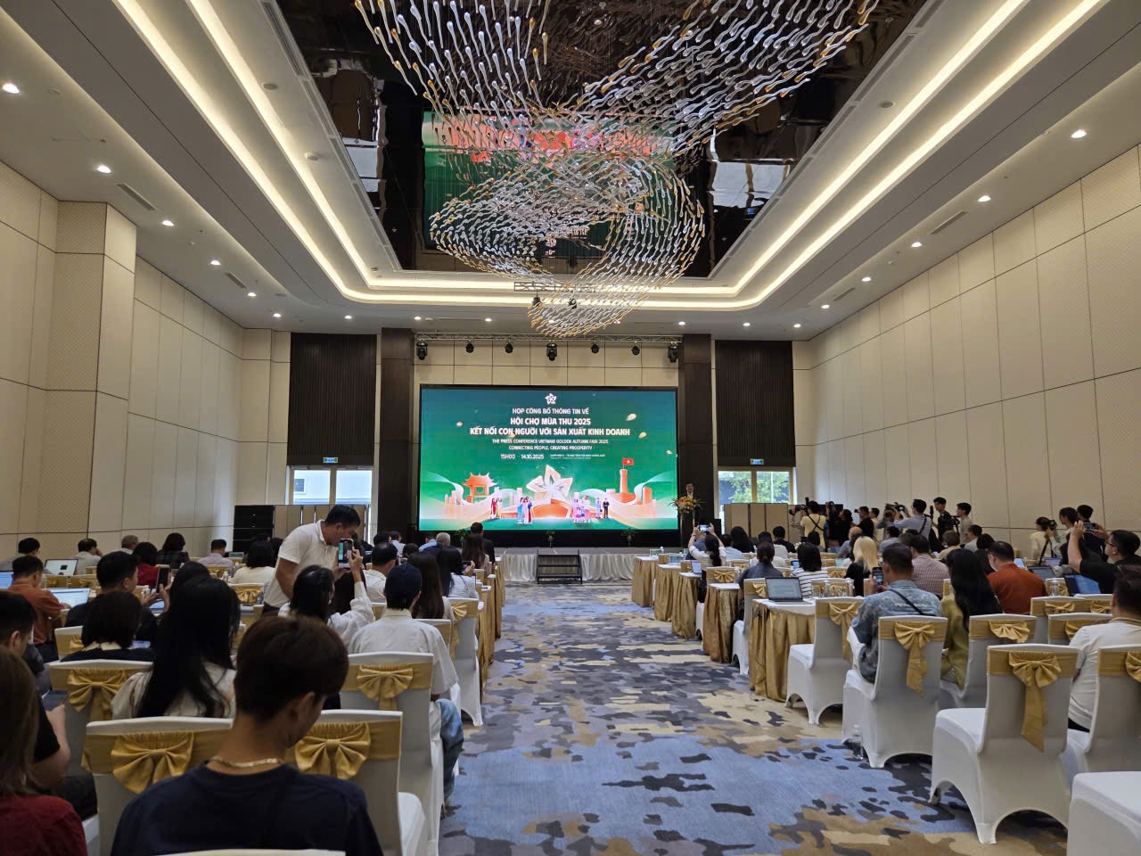 Tinh Hoa Thu Hà Nội: Điểm nhấn đặc sắc trong Hội chợ Mùa Thu 2025