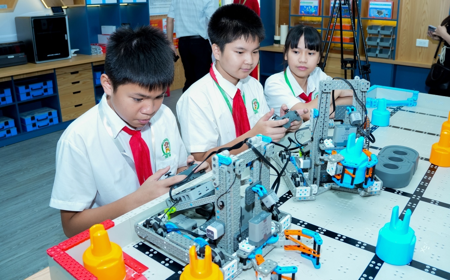 Lan tỏa tinh thần đổi mới sáng tạo từ 'STEM Innovation Petrovietnam'