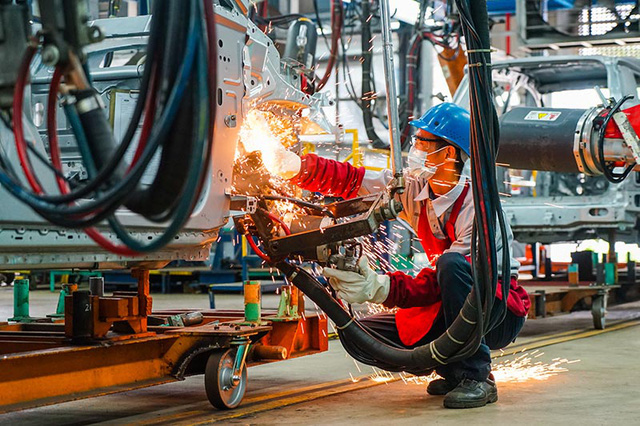 Standard Chartered đánh giá: GDP của Việt Nam tăng, áp lực giá hạ nhiệt