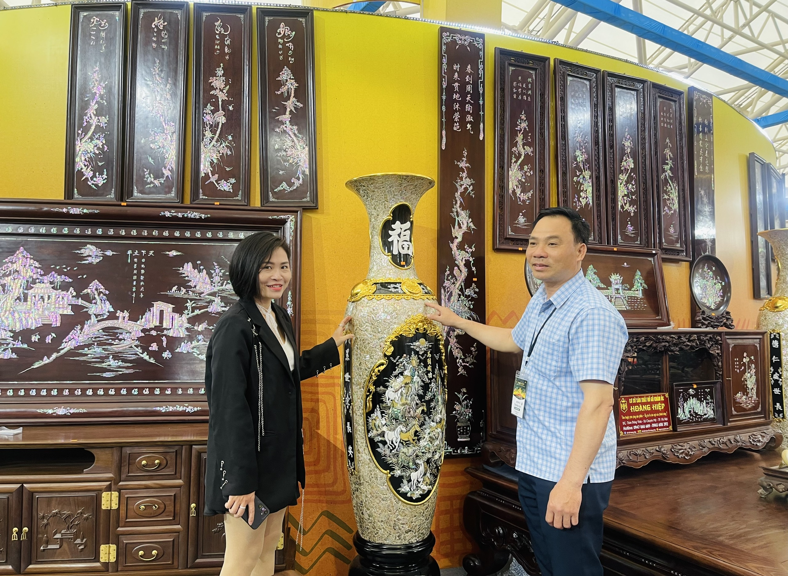 Hội chợ Mùa Thu: Nghệ thuật khảm ốc xà cừ tỏa sáng