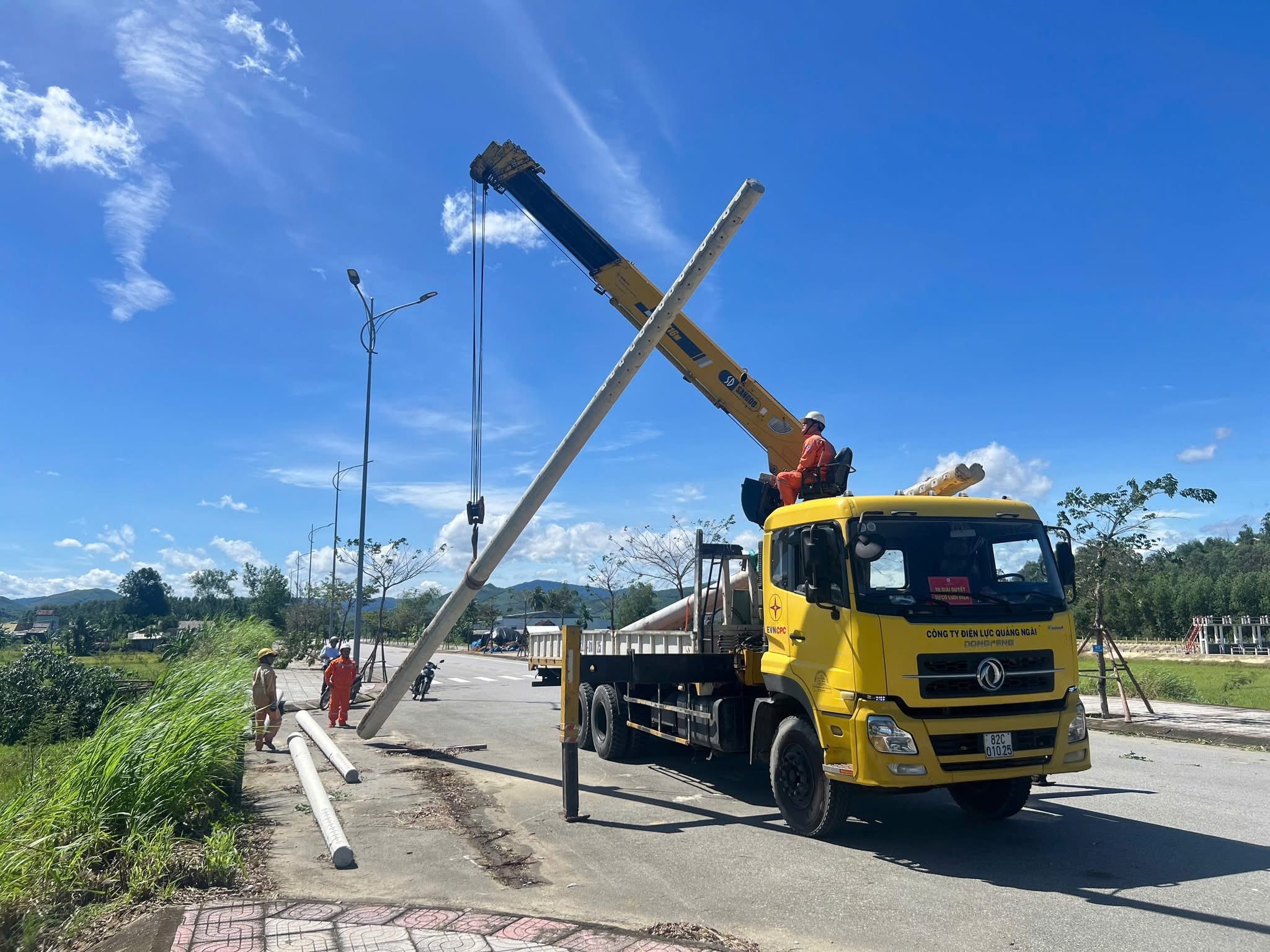 PC Quảng Ngãi: Khẩn trương khắc phục hậu quả cơn bão số 13 Kalmaegi