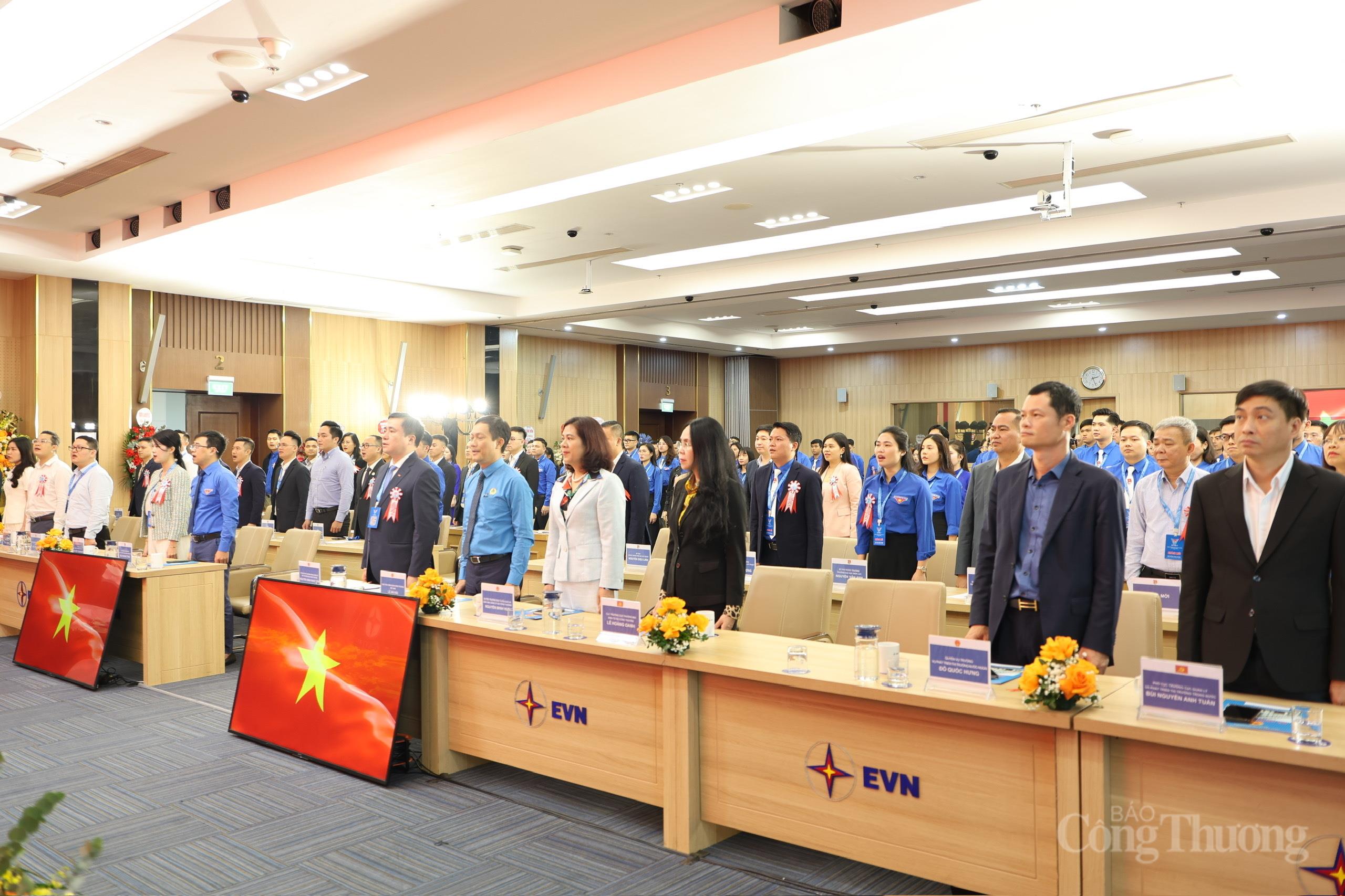 Chùm ảnh: Okvip69.com bán cá nổ hủ đại biểu Đoàn Thanh niên Oklavip khuyến mã hấp dẫn mỗi ngày khóa V