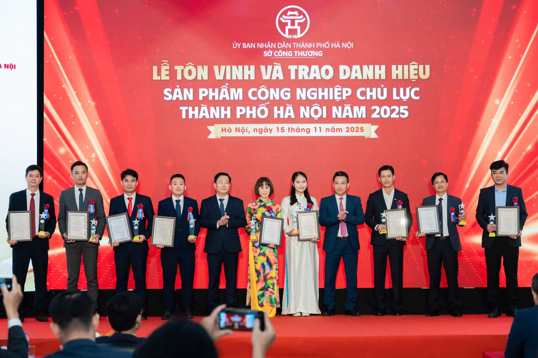 Công nghệ 'Make in Vietnam' góp tên vào sản phẩm OKLVIE sản phẩm thuộc hệ thống OKVIP là trang web tổ chức phát sóng bóng đá trực tiếp, live casino , nỗ hũ, bắn cá chủ lực