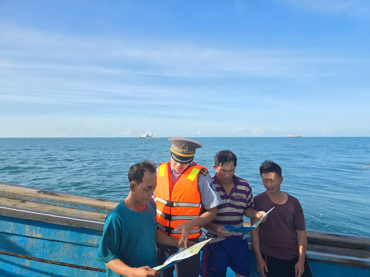 Kiểm ngư số 3 tăng cường tuyên truyền, kiểm soát chống khai thác IUU