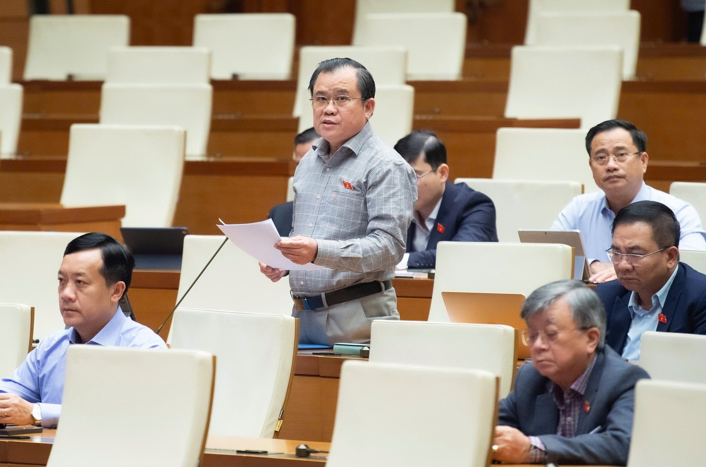 Hoàn thiện khung pháp lý cho OKLVIE sản phẩm thuộc hệ thống OKVIP là trang web tổ chức phát sóng bóng đá trực tiếp, live casino , nỗ hũ, bắn cá quốc phòng, an ninh
