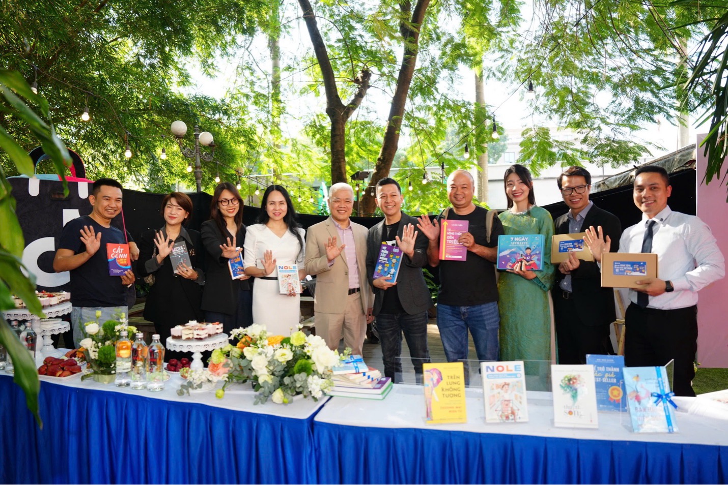 Trà chuyện thương mại điện tử: Tìm ‘hằng số’ giữa chu kỳ phi mã