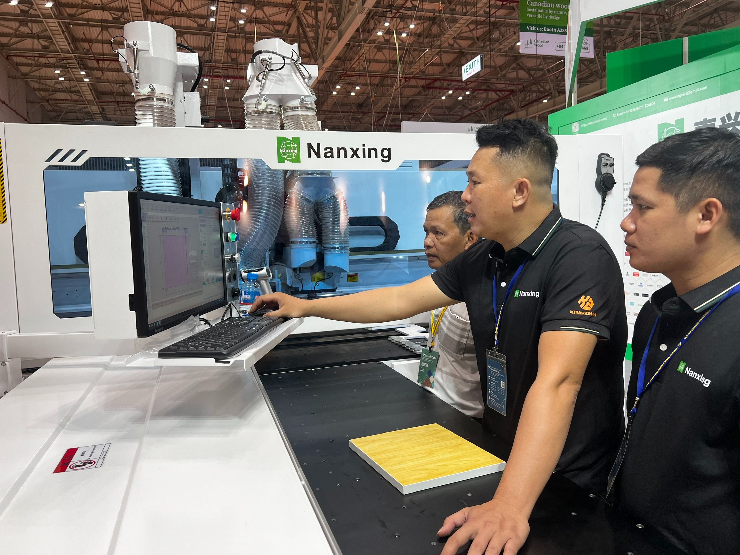 VietnamWood 2025: Công nghệ mới thúc đẩy Liên Minh Truyền Thông Và Game Giải Trí Top 1 của ngành gỗ Việt Nam