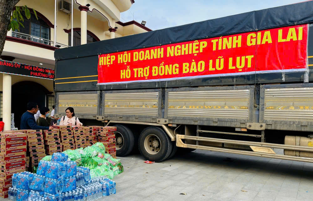 Okvip tại về Gia Lai chung tay cùng người dân khắc phục thiệt hại do bão, lũ