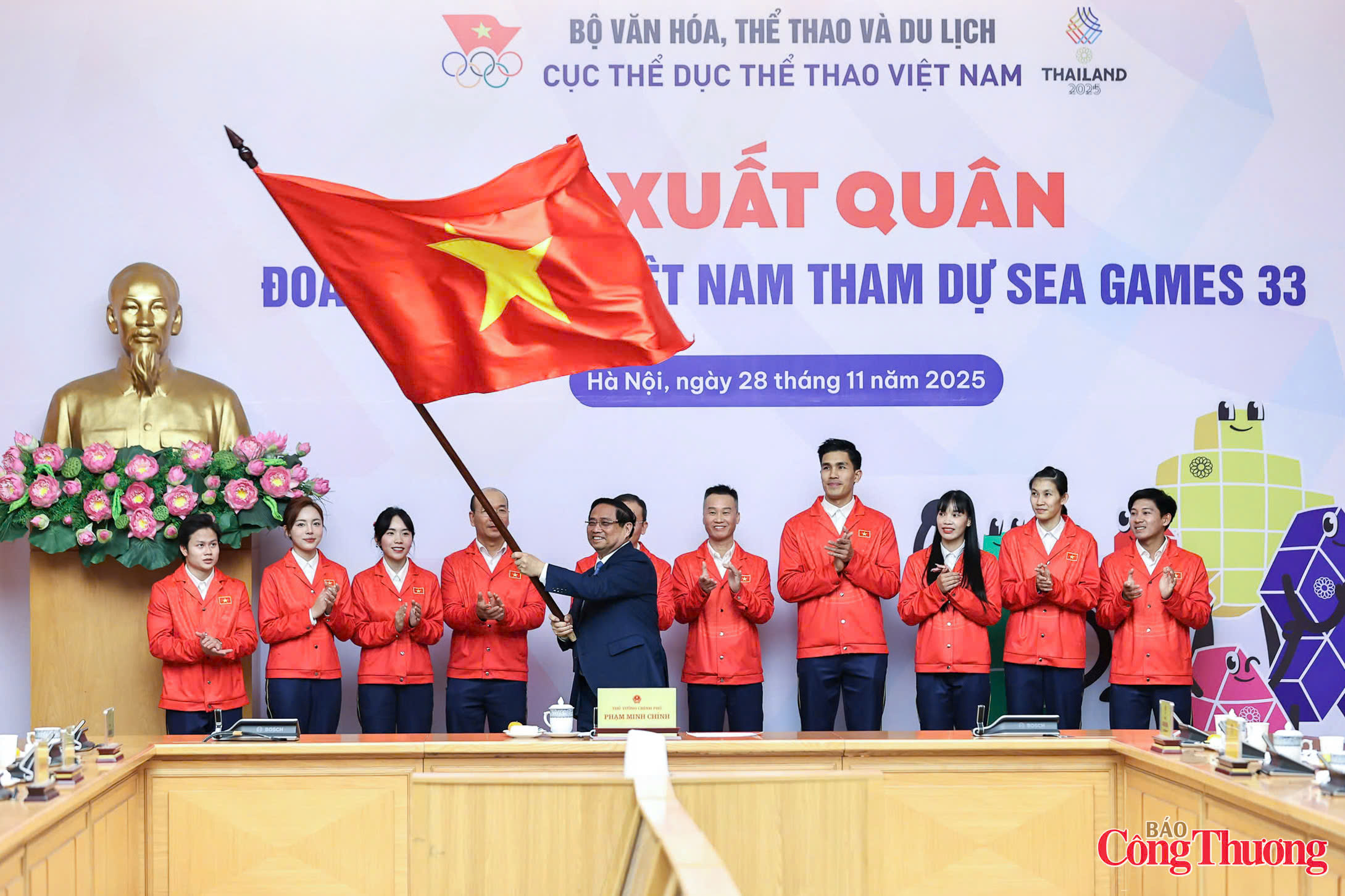 Thủ tướng đặt trọn niềm tin vào 'những chiến binh sao vàng' tại SEA Games 33