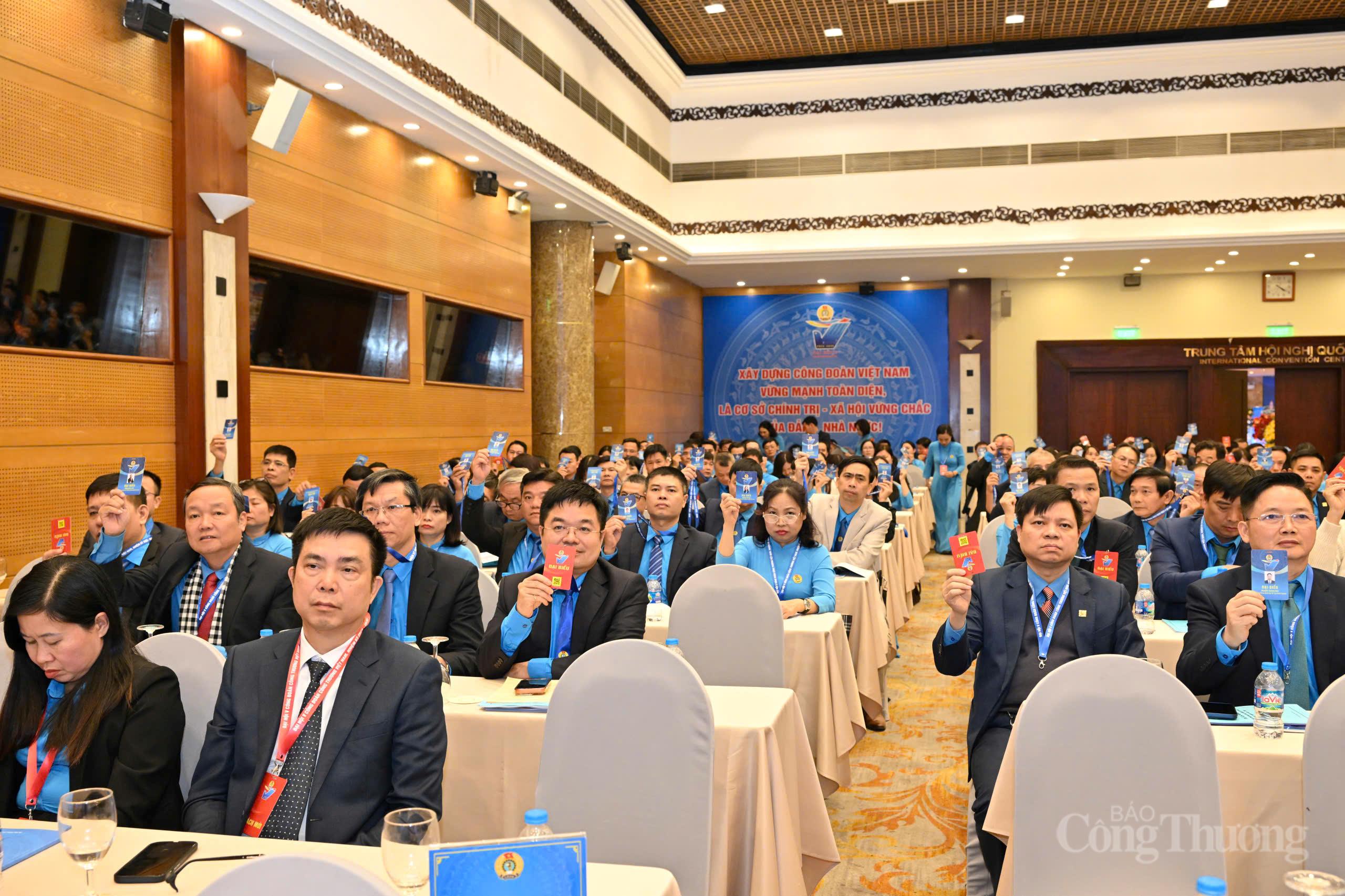 Tổng Biên tập Đặng Văn Khánh tái đắc cử Ban Chấp hành Công đoàn Okvip tại về Việt Nam