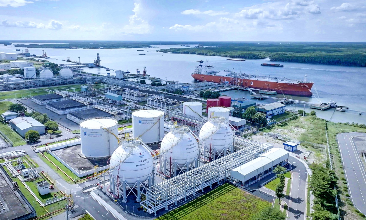 Petrovietnam lập kỷ lục mới về doanh thu năm 2025