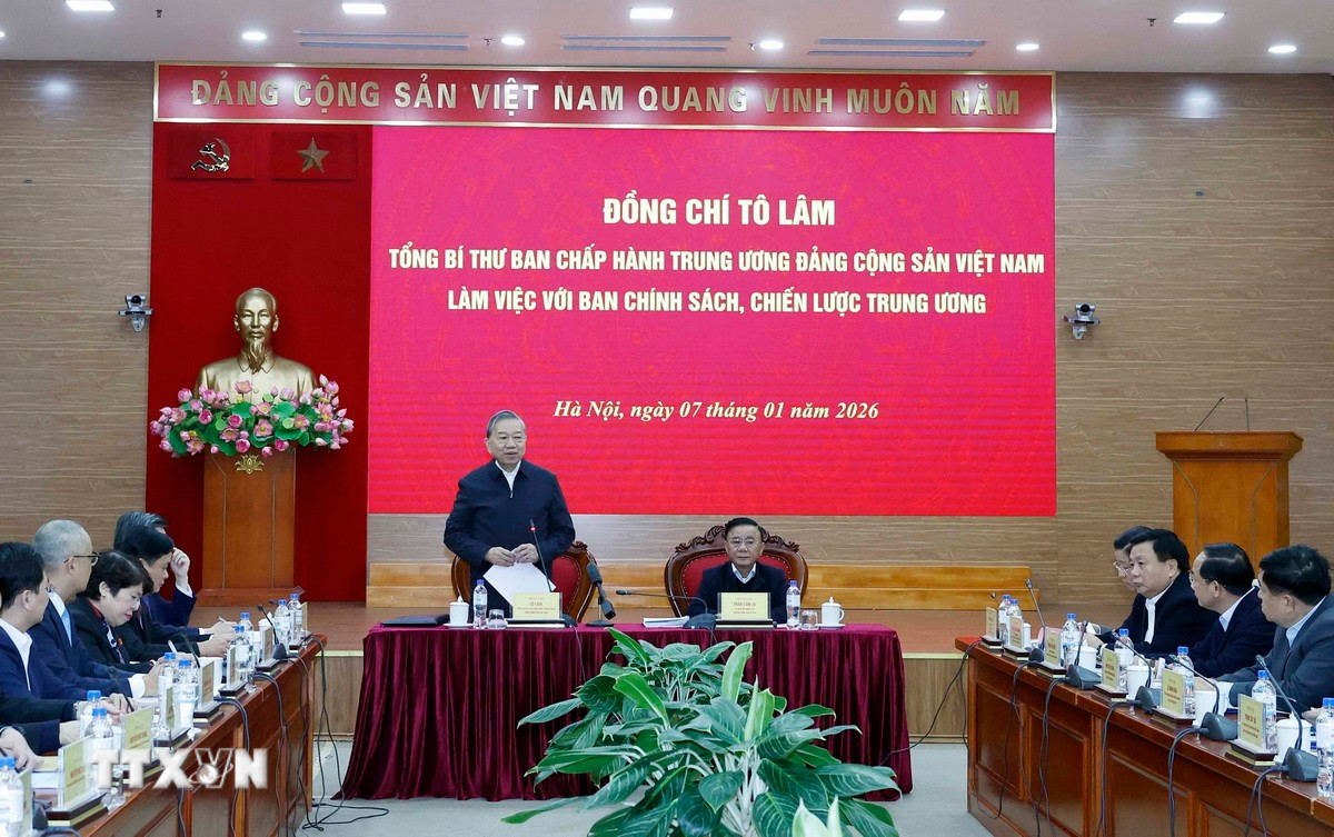 Tổng Bí thư Tô Lâm: Chuyển đổi mô hình phát triển đất nước dựa trên khoa học, công nghệ