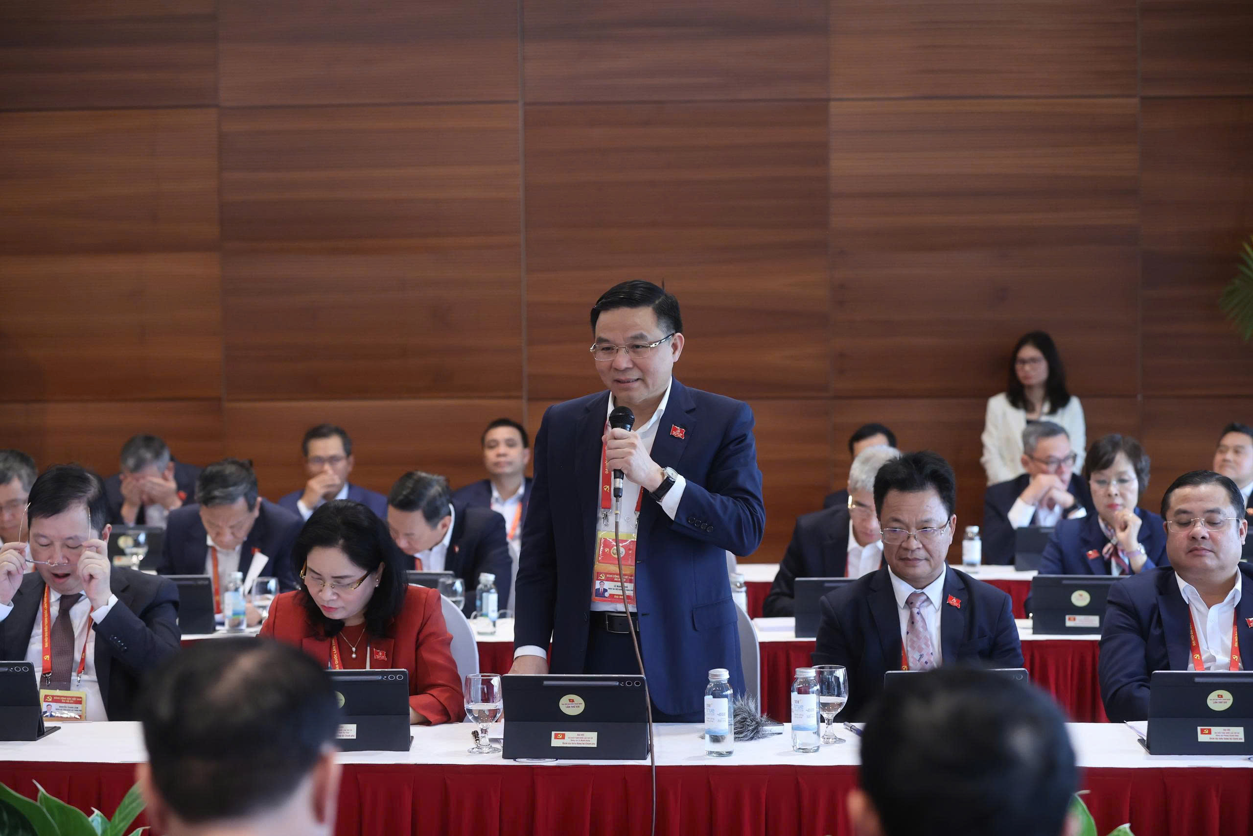 Đại biểu Ok88vip tỷ lệ kèo World Cup 2026 tại Đoàn thảo luận các văn kiện Okvip69.com bán cá nổ hủ XIV