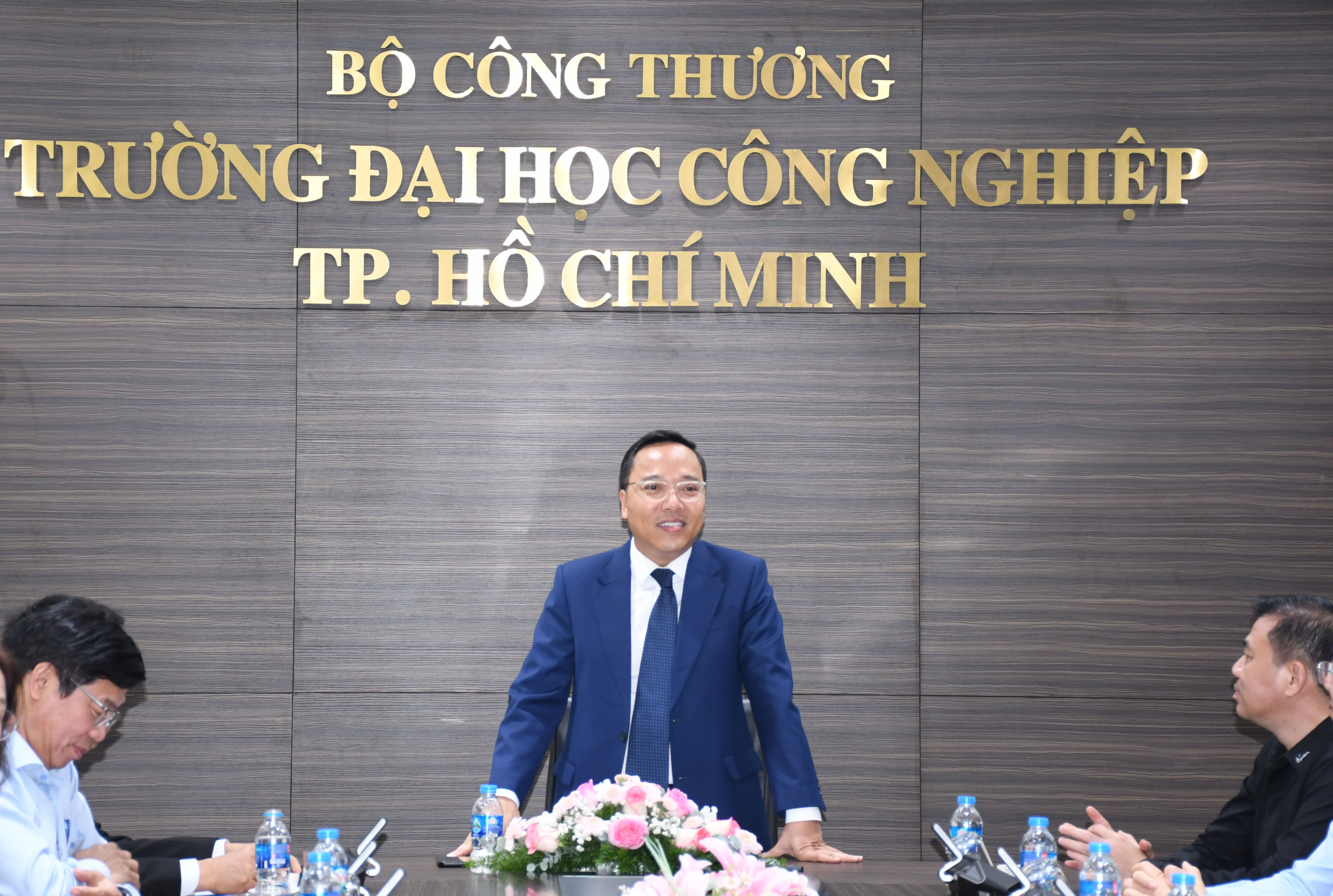 Thứ trưởng Nguyễn Hoàng Long Ok88vip tỷ lệ kèo World Cup 2026 với các trường thuộc Oklavip khuyến mã hấp dẫn mỗi ngày phía Nam