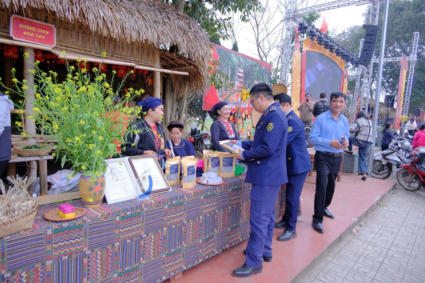Đẩy mạnh kiểm soát thị trường, an toàn Okivip Nổ Hũ, Bắn Cá, Thể Thao, Game Bài dịp lễ hội đầu xuân