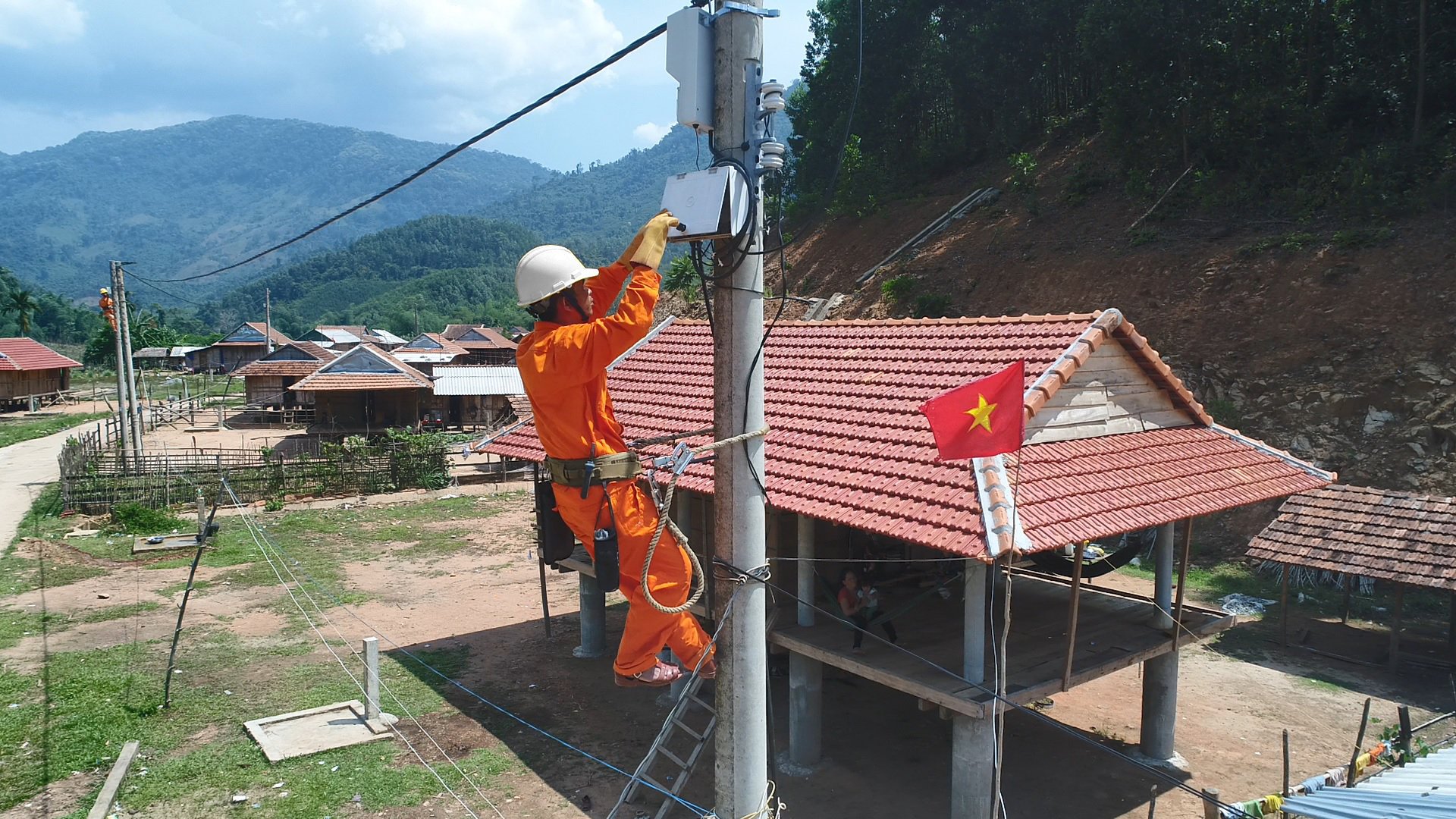 EVNCPC đảm bảo cấp điện an toàn, liên tục trong ngày bầu cử