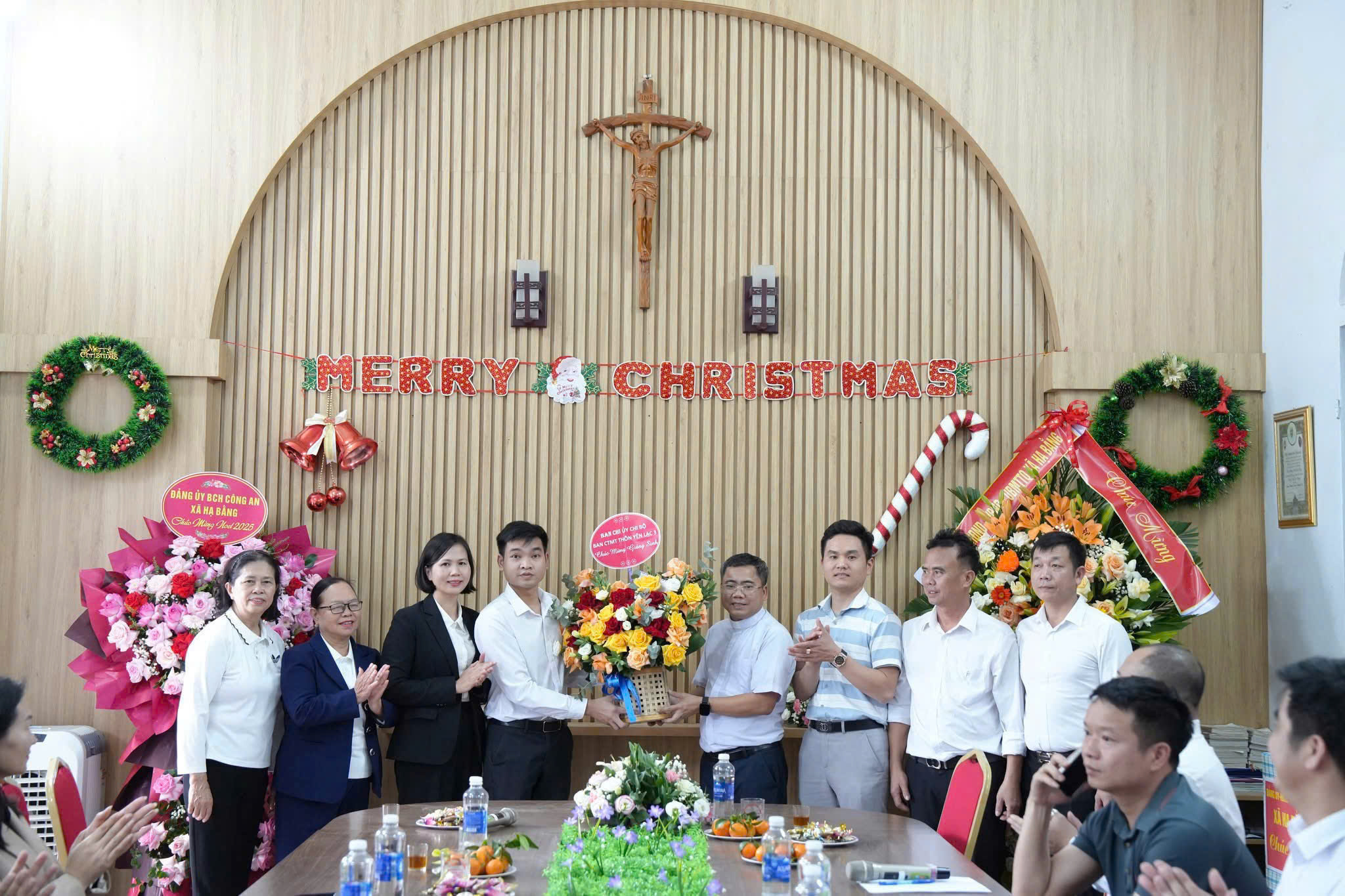 Bí thư chi bộ 9X gắn kết cử tri xóm đạo Yên Lạc 3