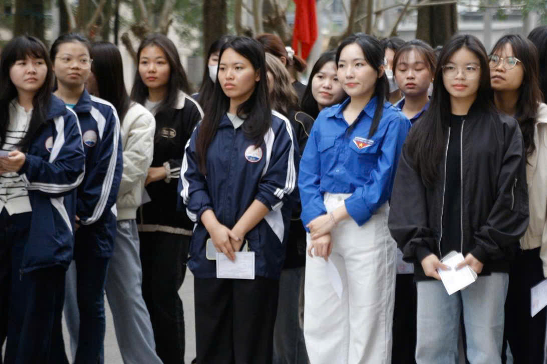 Sinh viên Học viện Báo Chí và Tuyên truyền tự hào lần đầu đi bầu cử