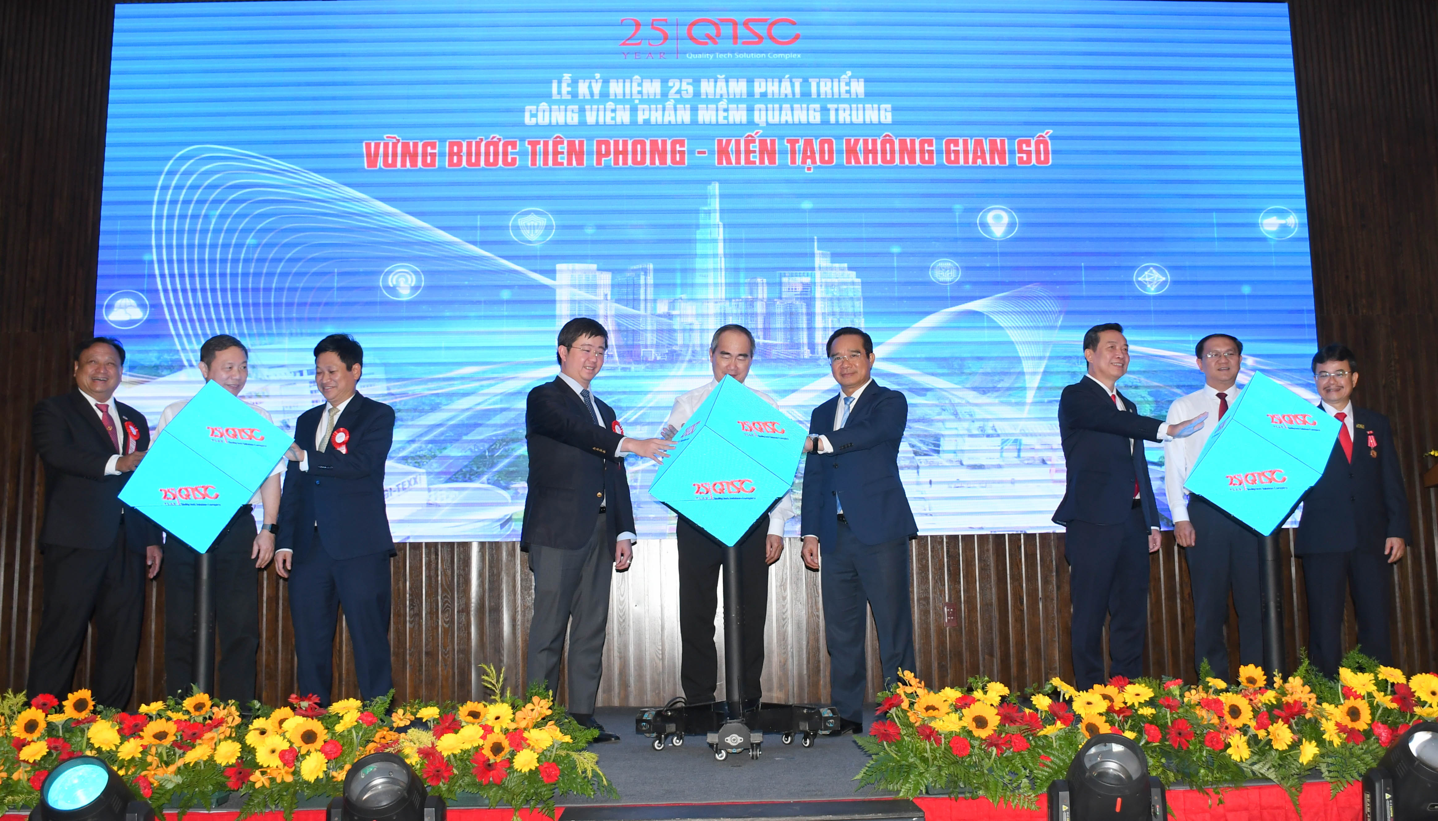 QTSC: 'Anh cả' kết nối doanh nghiệp công nghệ chuỗi cung ứng toàn cầu