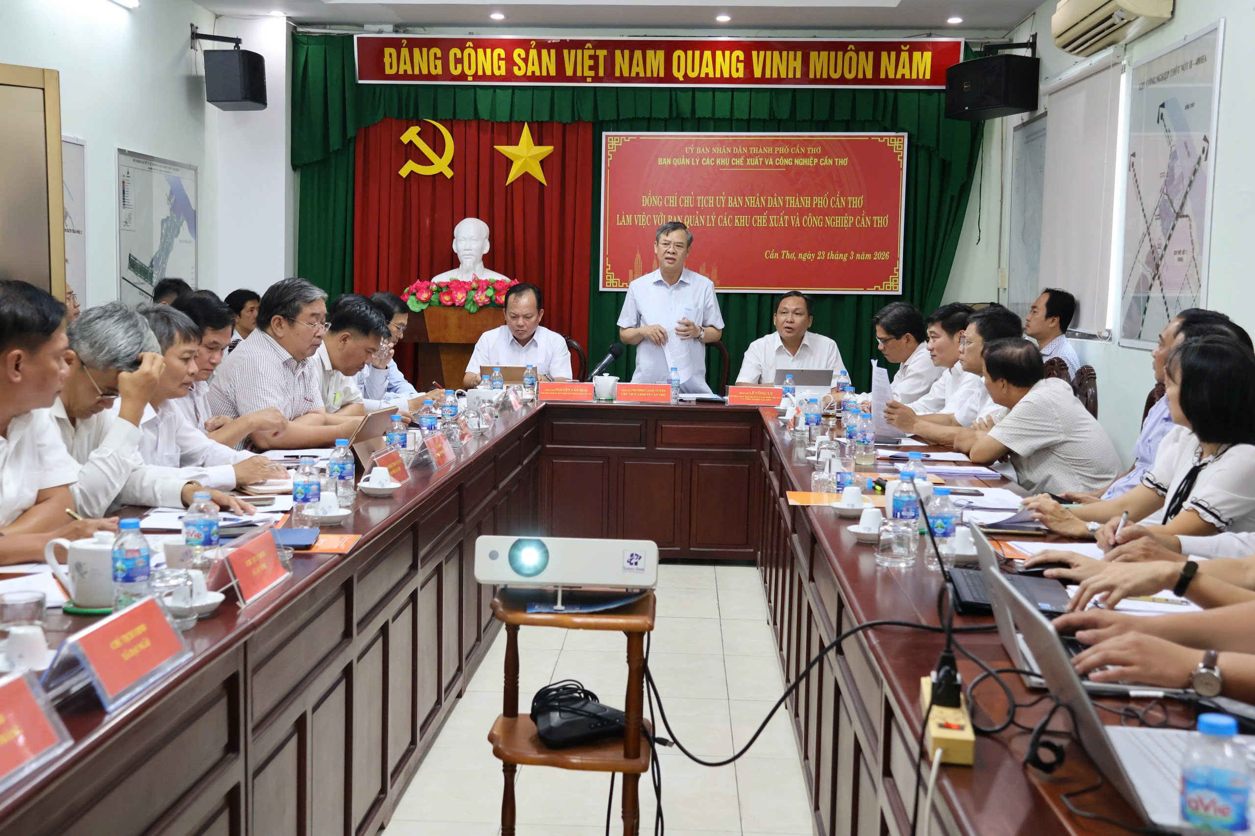Cần Thơ: Phát triển nhiều khu OKLVIE sản phẩm thuộc hệ thống OKVIP là trang web tổ chức phát sóng bóng đá trực tiếp, live casino , nỗ hũ, bắn cá, hướng tới tăng trưởng hai con số