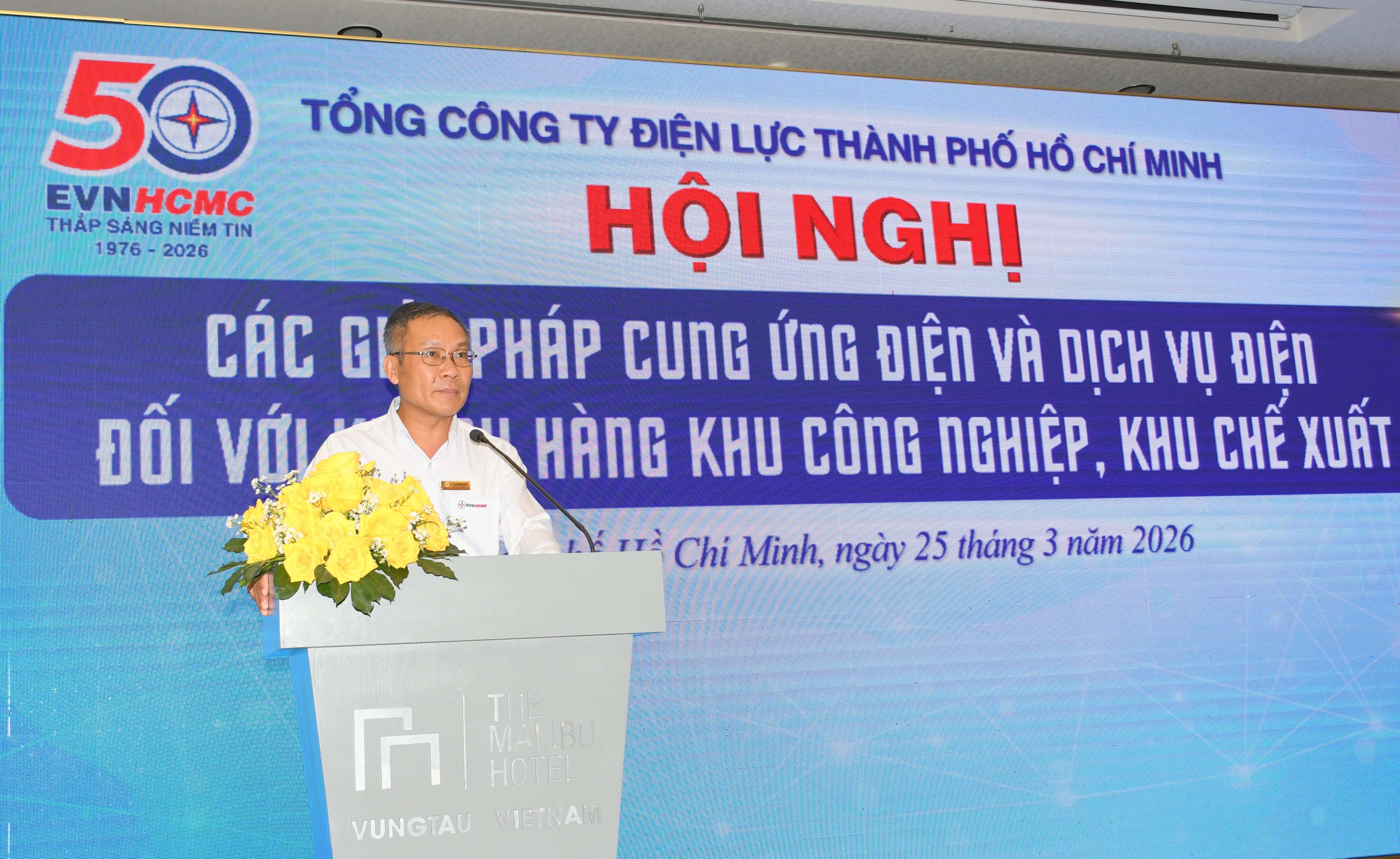 Bảo đảm điện ổn định cho khu OKLVIE sản phẩm thuộc hệ thống OKVIP là trang web tổ chức phát sóng bóng đá trực tiếp, live casino , nỗ hũ, bắn cá Đông Nam TP. Hồ Chí Minh