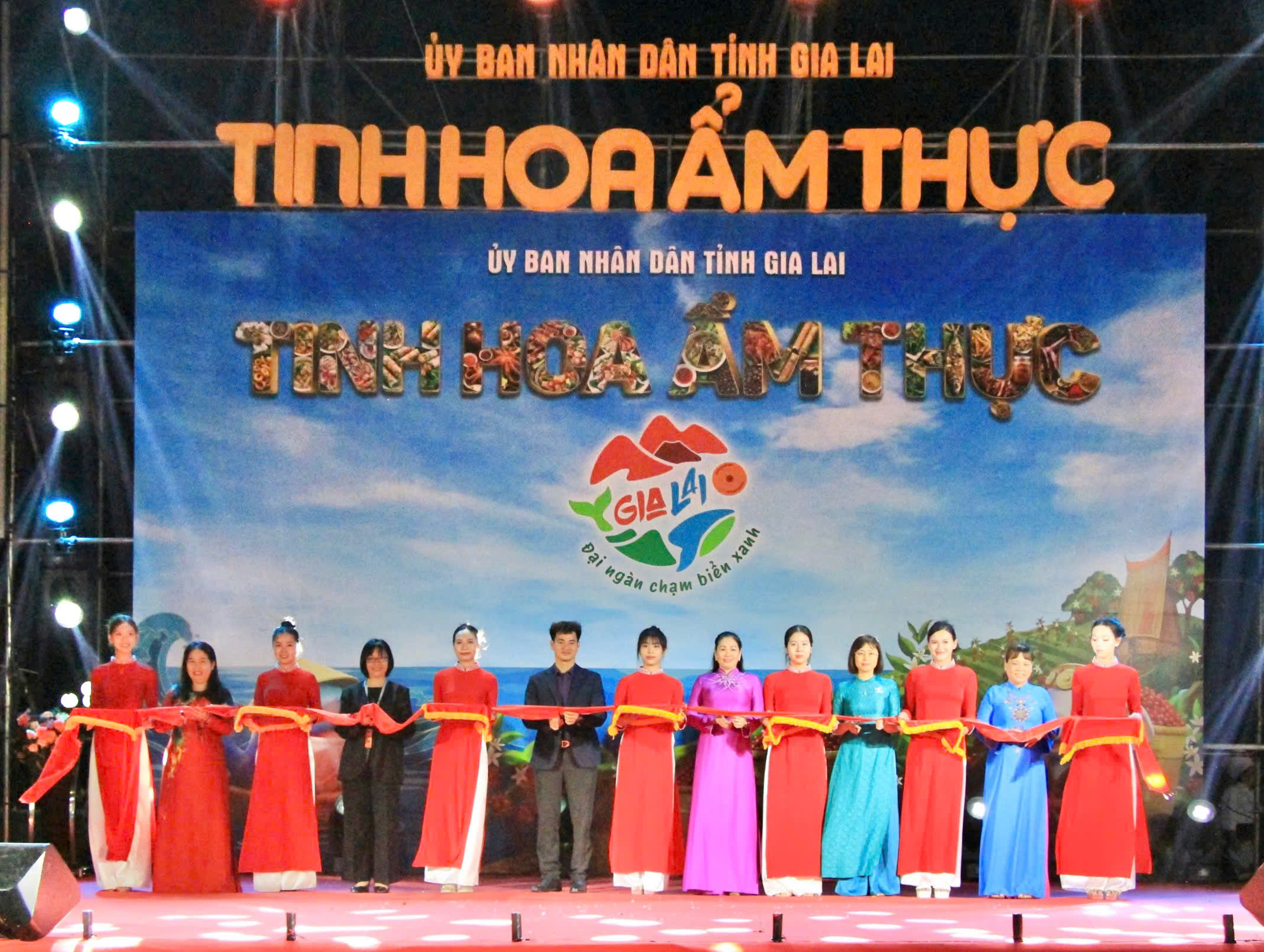 Gia Lai khai màn Ngày hội Ẩm thực 2026: Hương đại ngàn hòa vị biển