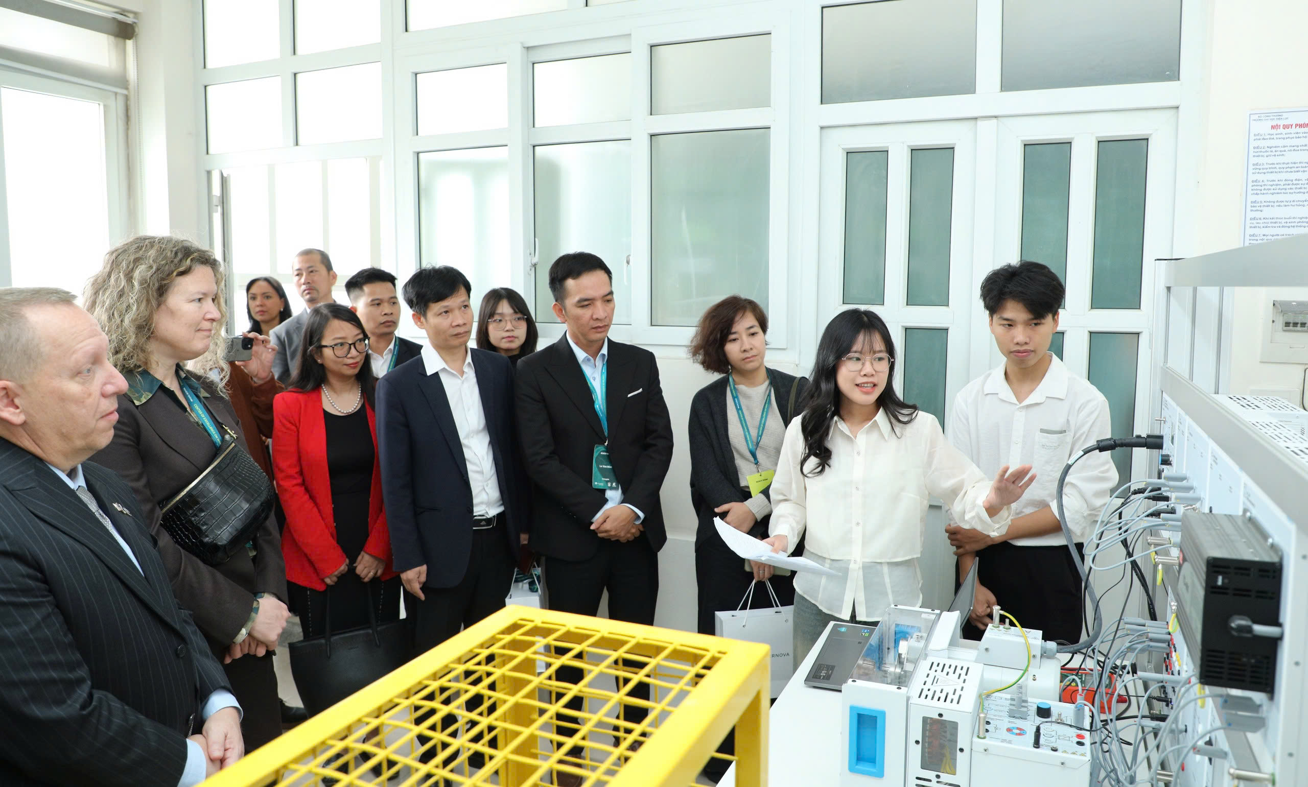 Thực hiện Nghị quyết 70-NQ/TW : EPU tăng đào tạo công nghiệp công nghệ cao