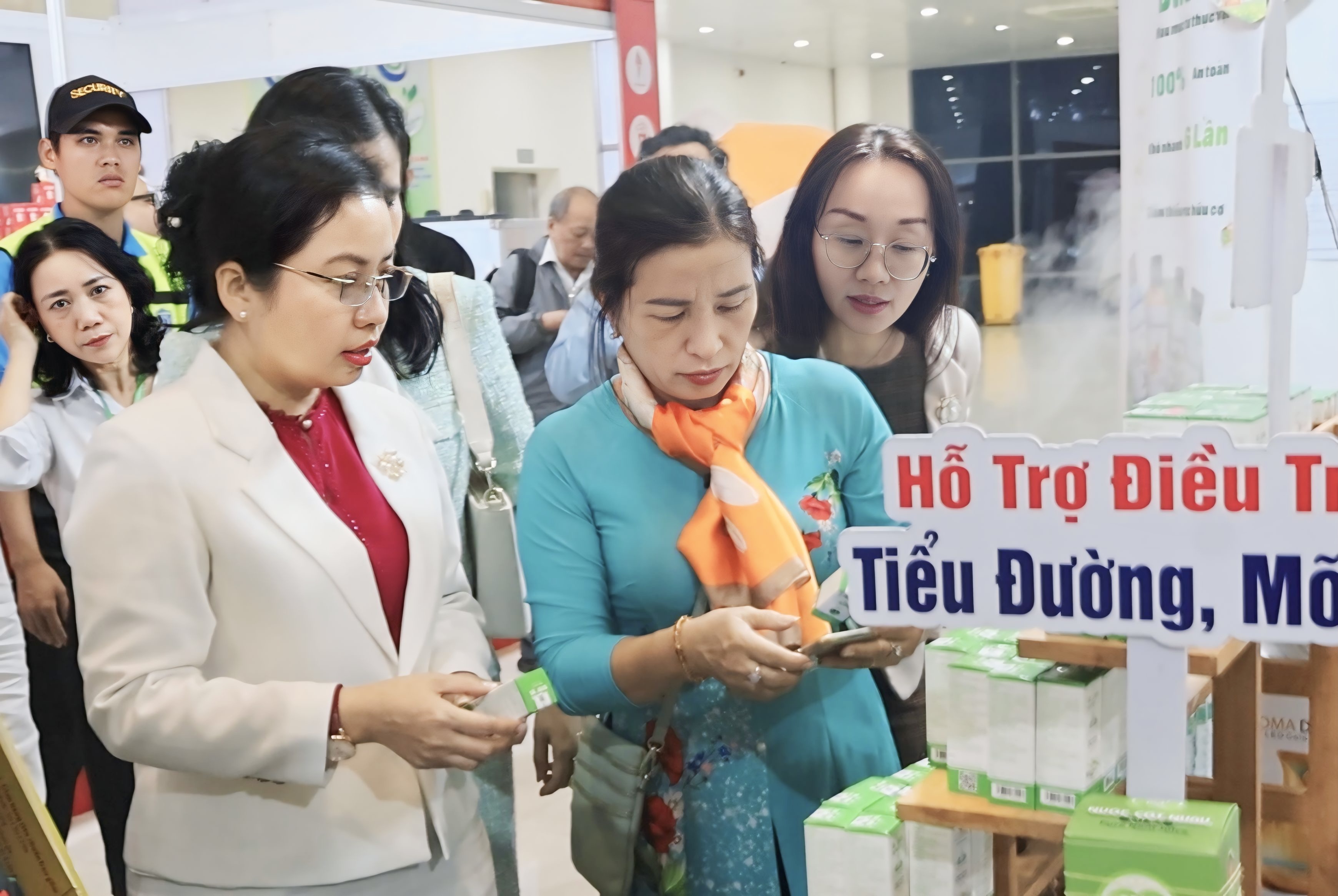 Hội chợ - 'cầu nối' hiệu quả đưa sản phẩm Đà Nẵng vươn ra thị trường