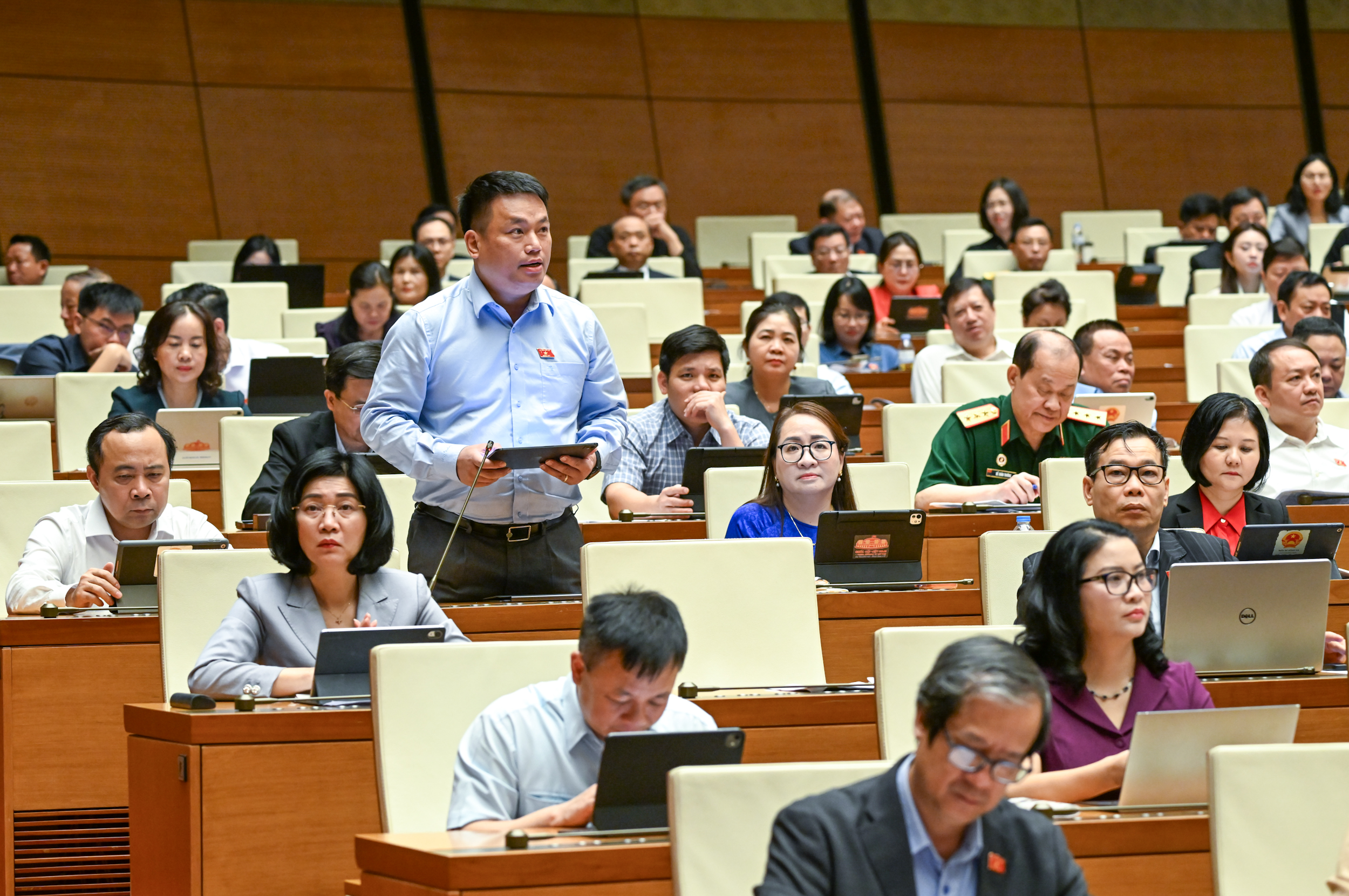 Đại biểu Quốc hội: Đến lúc ngành giáo dục trở về với dạy thật, học thật