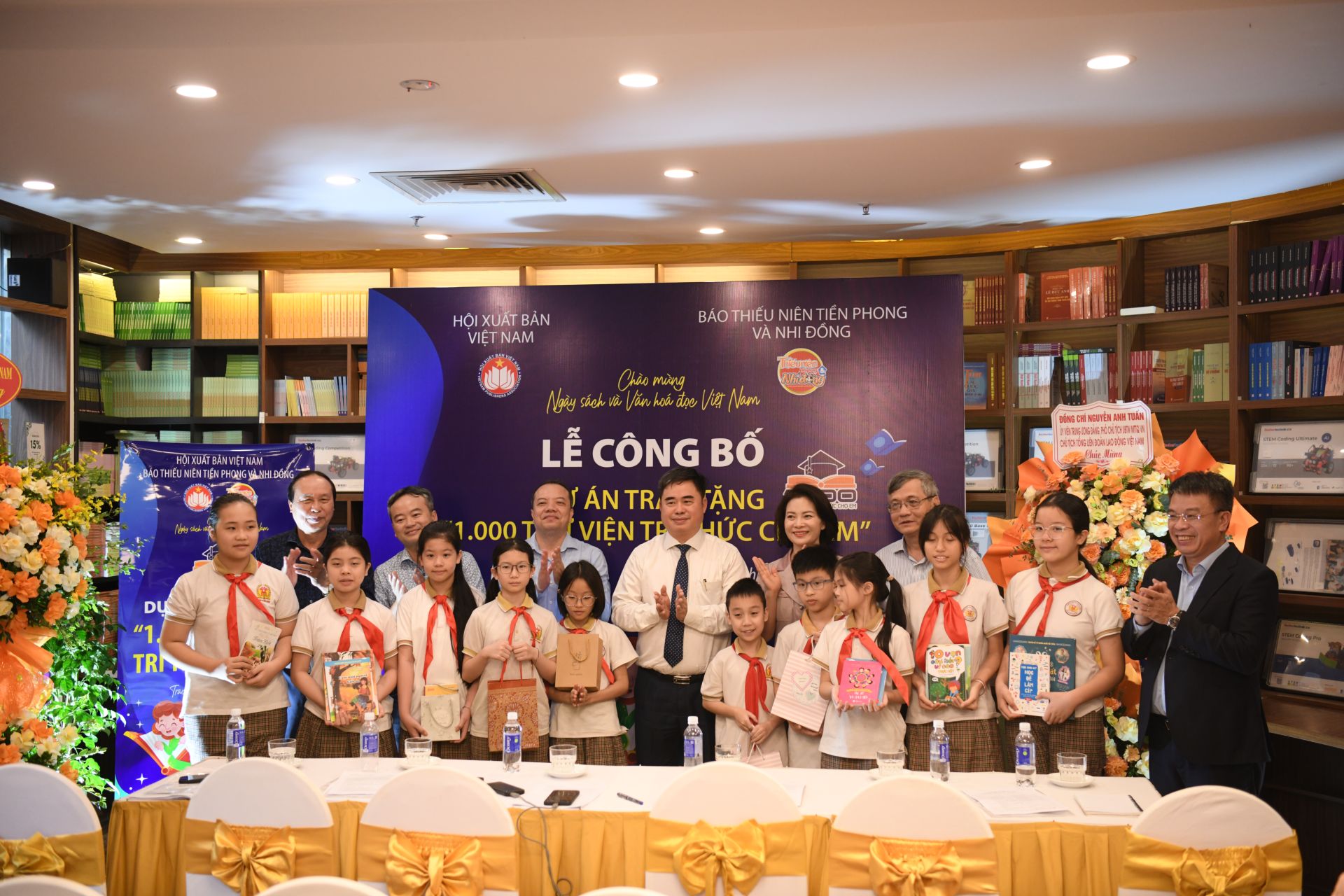 Khởi động dự án 1.000 thư viện tri thức cho học sinh