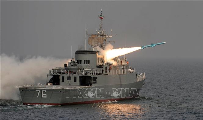Thống kê thiệt hại sau khi Iran tấn công tàu gần eo biển Hormuz 
