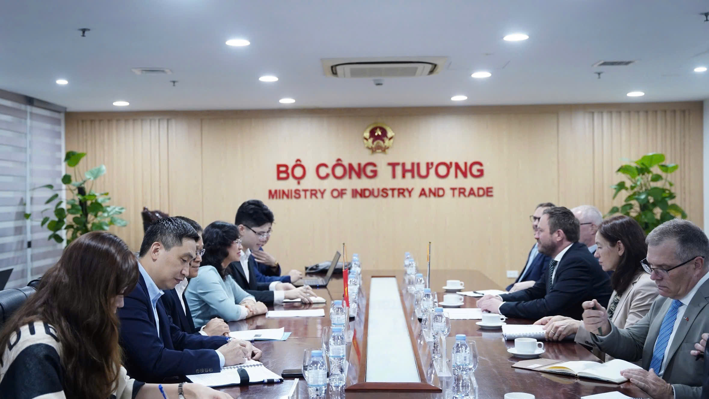 Thứ trưởng Phan Thị Thắng Ok88vip tỷ lệ kèo World Cup 2026 với Bộ trưởng Bộ Ngoại giao Estonia