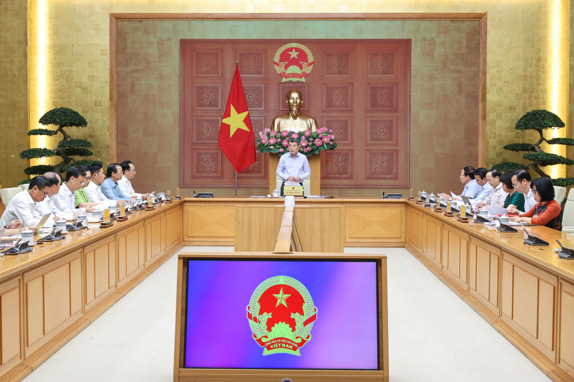 Thủ tướng: Giáo dục và đào tạo là quốc sách hàng đầu, đóng góp cho tăng trưởng kinh tế
