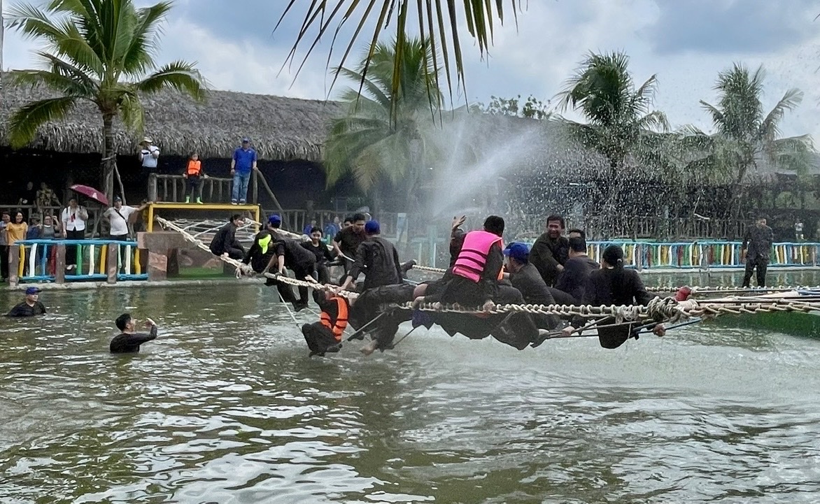 Cần Thơ rộn ràng lễ 30/4 và 1/5, điểm OKLVIE sản phẩm thuộc hệ thống OKVIP là trang web tổ chức phát sóng bóng đá trực tiếp, live casino , nỗ hũ, bắn cá đông nghịt khách