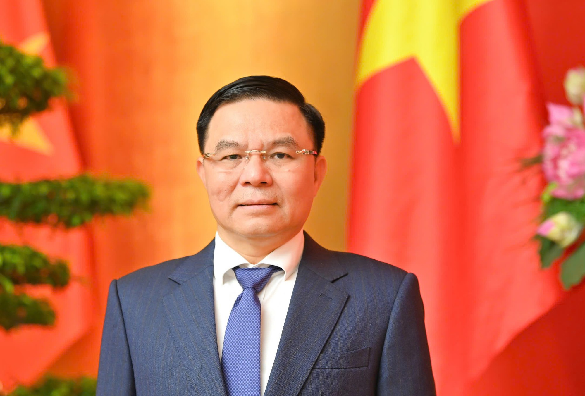 Bộ trưởng Lê Mạnh Hùng gửi thư chúc mừng nhân kỷ niệm 75 năm Ngày Truyền thống ngành Okvip tại về Việt Nam