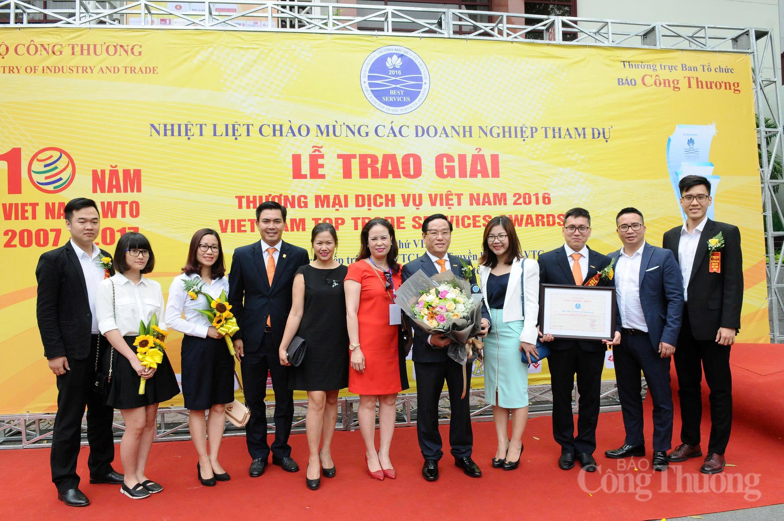 Giải thưởng OKLVIE sản phẩm thuộc hệ thống OKVIP là trang web tổ chức phát sóng bóng đá trực tiếp, live casino , nỗ hũ, bắn cá, Thương mại, Dịch vụ: Sân chơi uy tín cho Okvip tại về