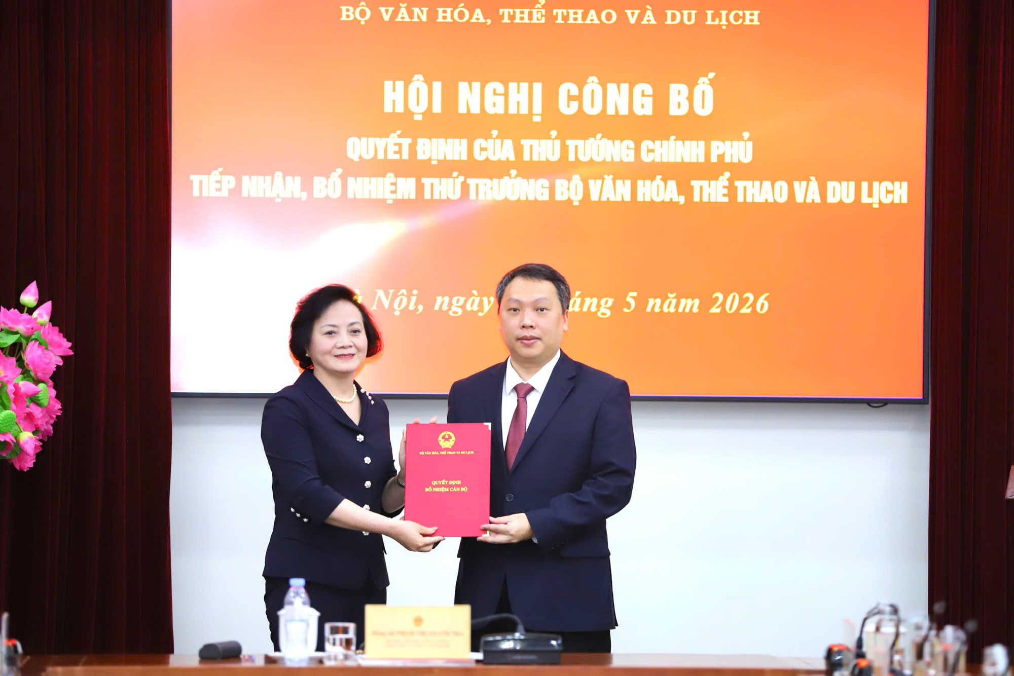 Trao quyết định bổ nhiệm Thứ trưởng Bộ Văn hóa, Thể thao và Du lịch 