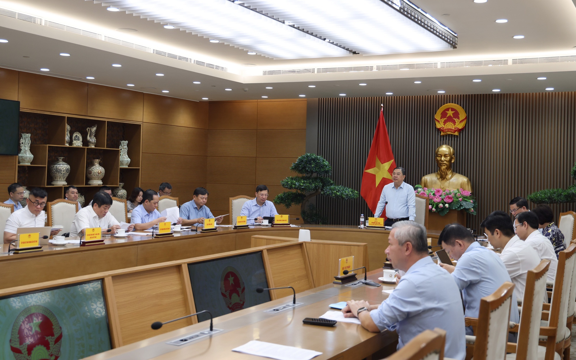 Bộ Công Thương đề xuất loạt giải pháp phát triển thị trường trong nước